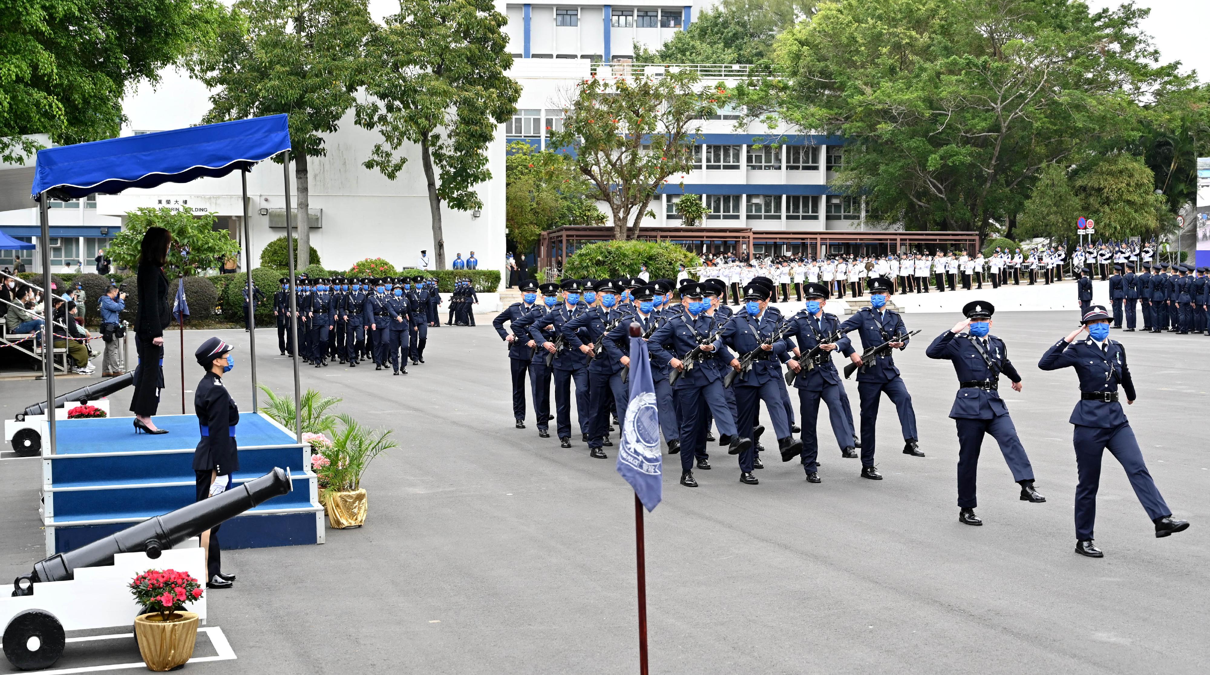 The Chairman of the Independent Police Complaints Council, Ms Priscilla Wong Pui-sze, today (February 11) inspects a passing-out parade of 26 probationary inspectors and 89 recruit police constables at the Hong Kong Police College.
