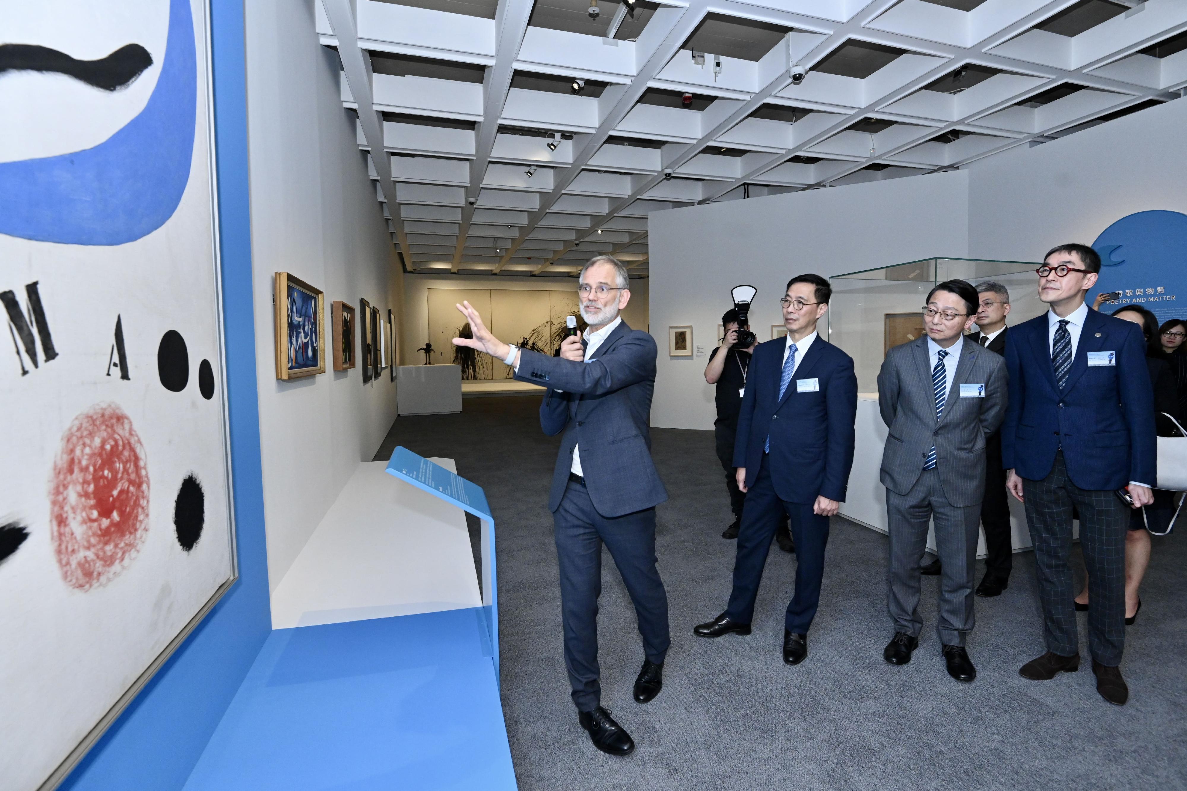 "The Hong Kong Jockey Club Series: Joan Miró — The Poetry of Everyday Life" exhibition will be held at the Hong Kong Museum of Art (HKMoA) starting from tomorrow (March 3). Picture shows officiating guests (from left) the Director of the Fundació Joan Miró, Dr Marko Daniel; the Secretary for Culture, Sports and Tourism, Mr Kevin Yeung; the Director of Leisure and Cultural Services, Mr Vincent Liu; and the Chairman of the Museum Advisory Committee, Mr Douglas So, during a tour of the exhibition today (March 2).