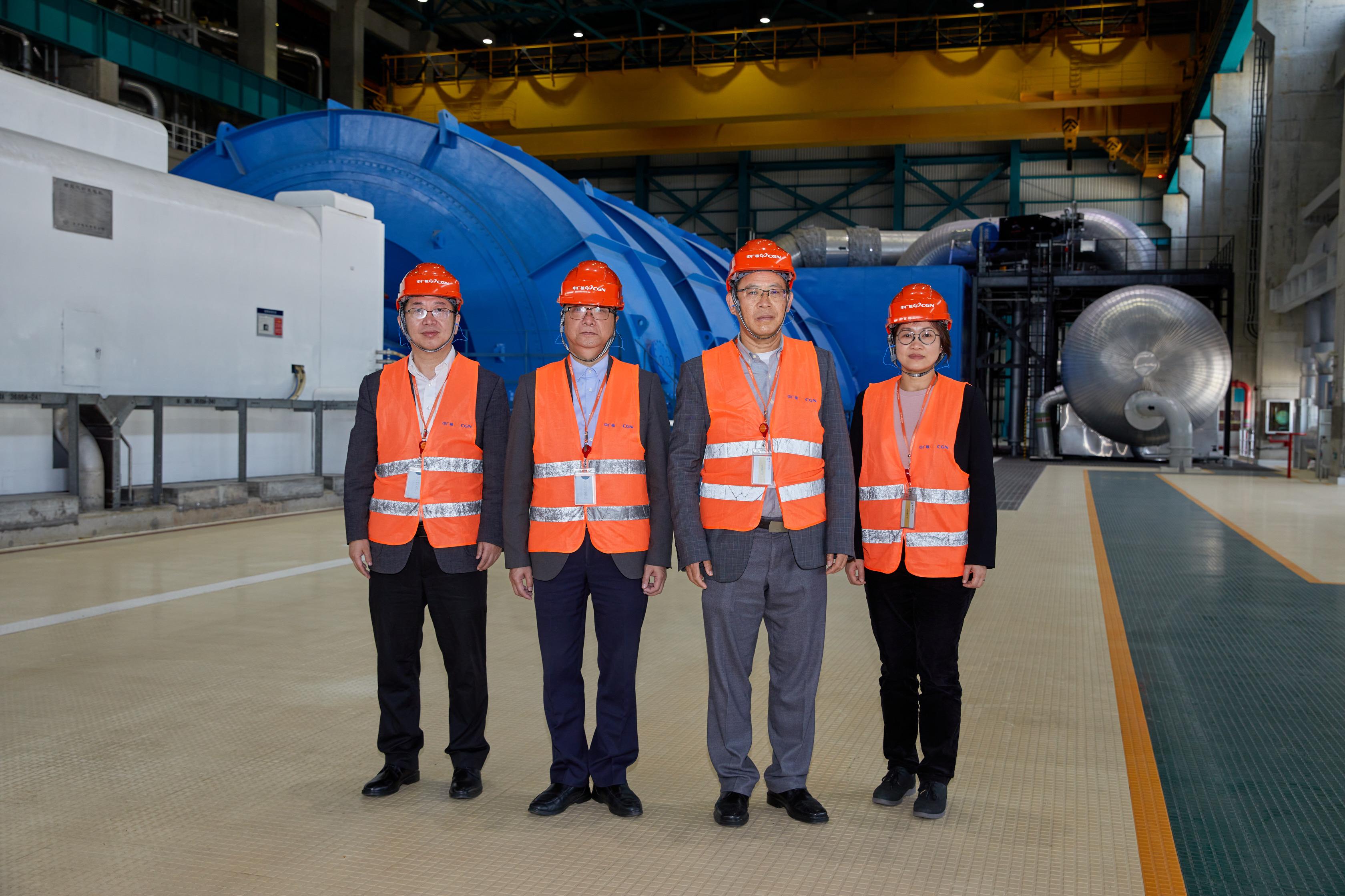 The Secretary for Environment and Ecology, Mr Tse Chin-wan, visited the China General Nuclear Power Corporation Limited and the Daya Bay Nuclear Power Site in Shenzhen today (March 8). Photo shows Mr Tse (second left), pictured with the Vice President of CGN Power Co., Ltd., Mr Zhou Jianping (first left), and the Chairman of Daya Bay Nuclear Power Operations and Management Co., Ltd., Mr Jiang Xinghua (second right).