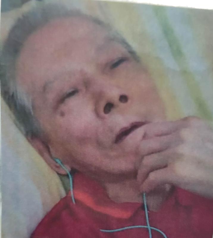 Liu Chung-man, aged 66, is about 1.65 metres tall, 52 kilograms in weight and of thin build. He has a pointed face with yellow complexion and short white hair. He was last seen wearing a dark grey jacket, blue jeans and black leather shoes.
