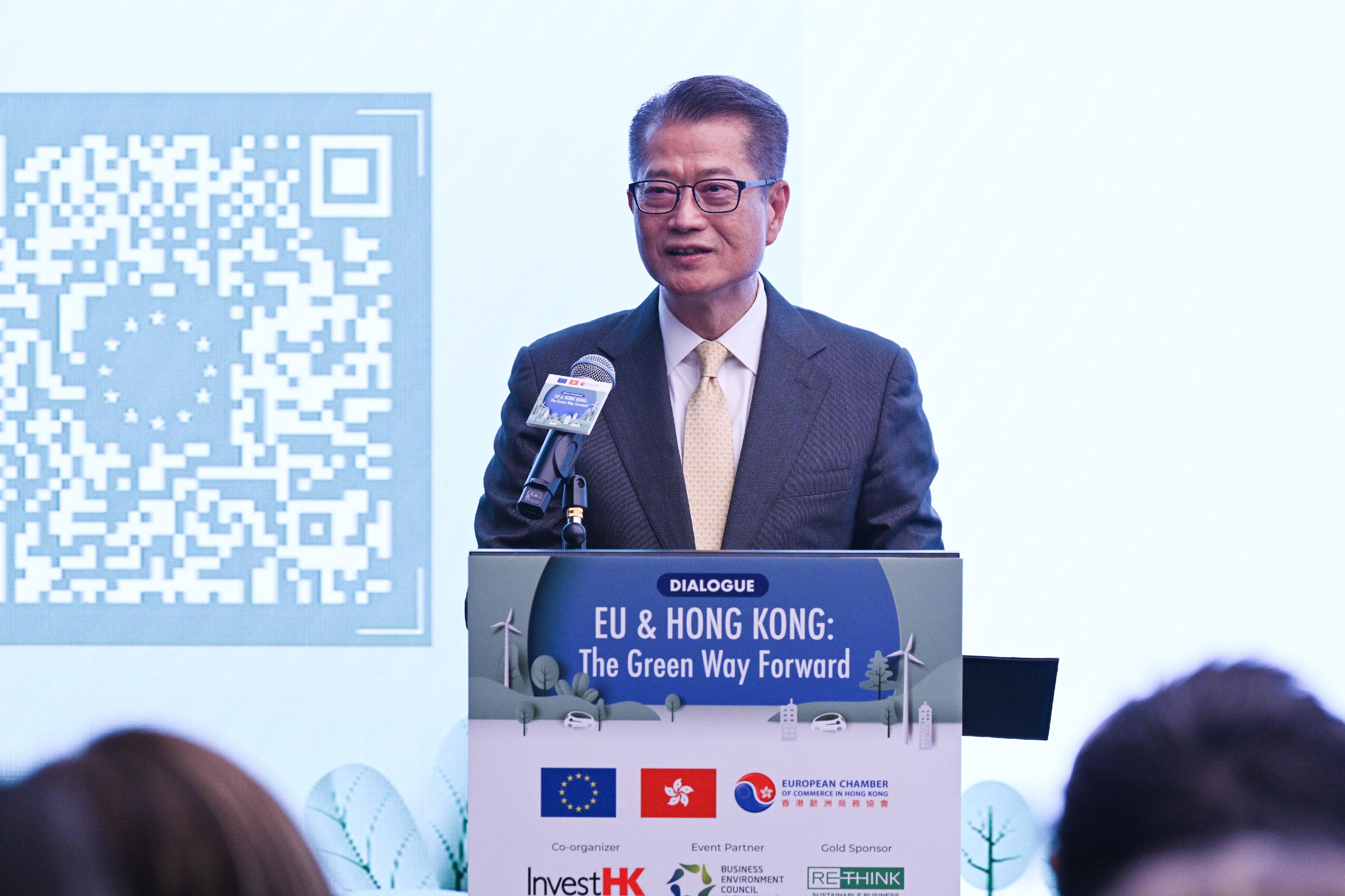 The Financial Secretary, Mr Paul Chan, speaks at the “EU and Hong Kong: The Green Way Forward” forum today (March 16).