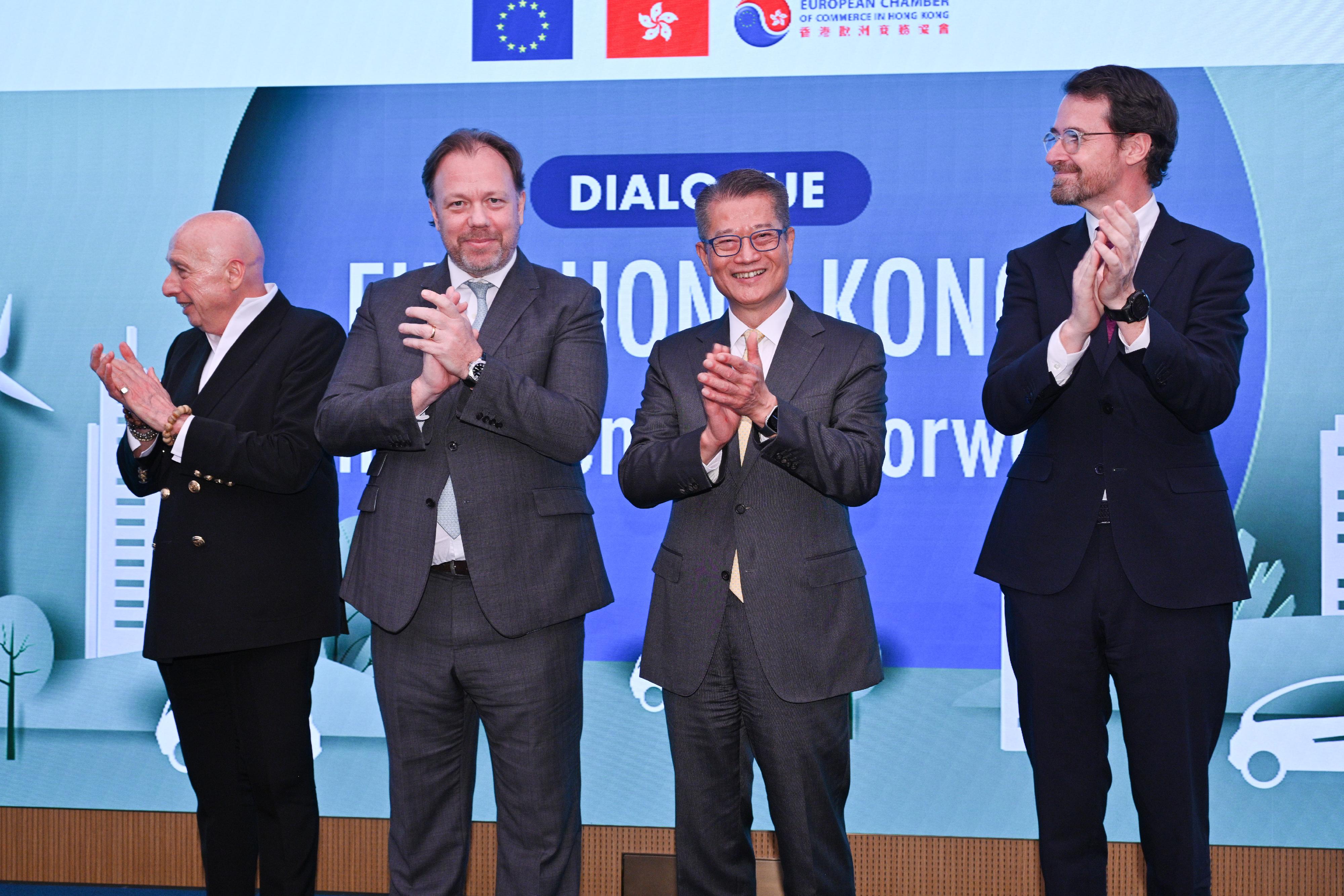 The Financial Secretary, Mr Paul Chan, attended the "EU and Hong Kong: The Green Way Forward" forum today (March 16). Photo shows Mr Chan (second right); the Head of the European Union Office to Hong Kong and Macao, Mr Thomas Gnocchi (second left); the Chair of the Euorpean Chamber of Commerce, Mr Inaki Amate (first right), and the Chairman of Lan Kwai Fong Group, Dr Allan Zeman, (first left) at the event.