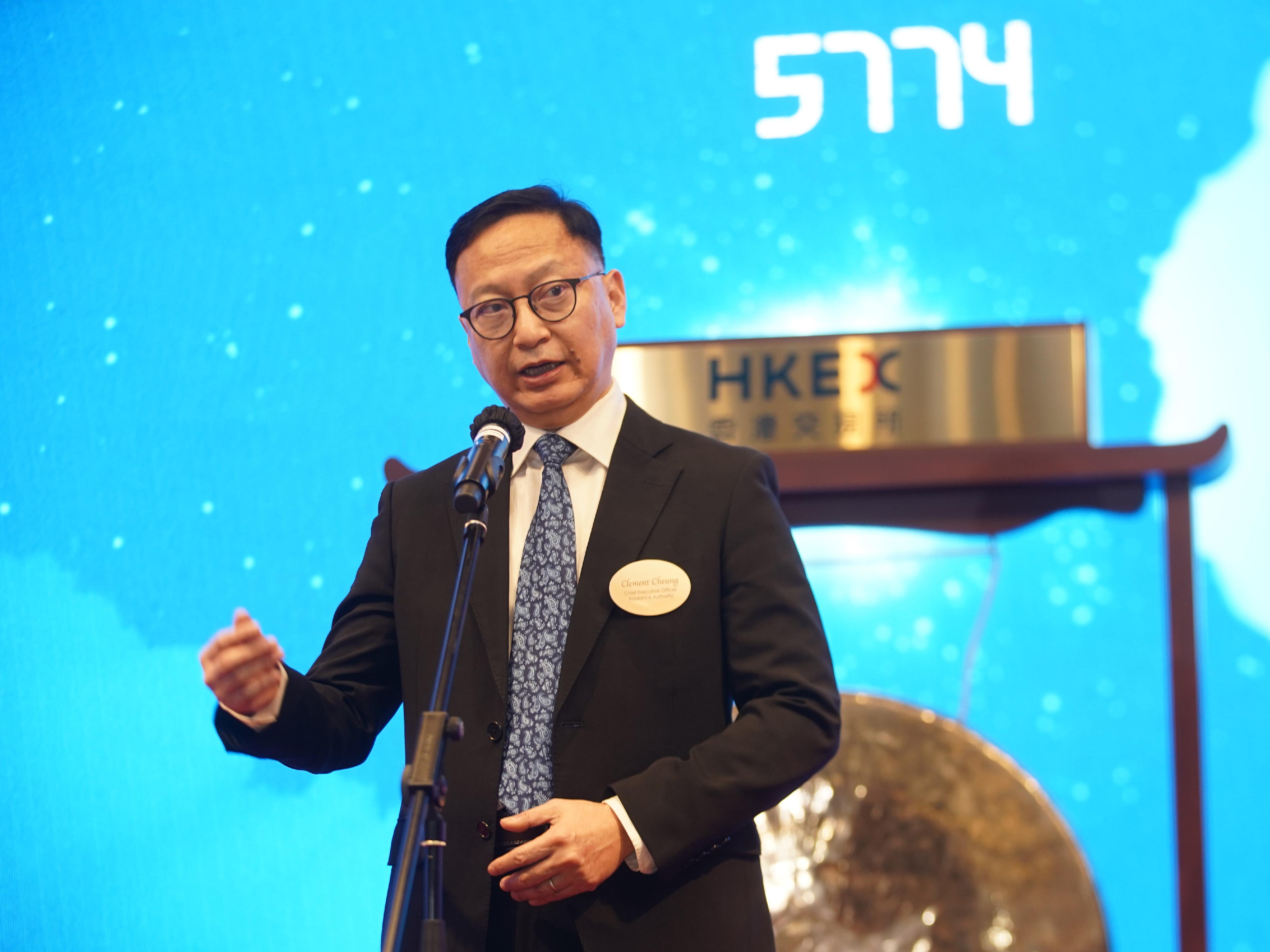 A gong-strike ceremony was held today (March 28) at the Hong Kong Exchanges and Clearing Limited to mark the inaugural insurance-linked securities listing. Photo shows the Chief Executive Officer of the Insurance Authority, Mr Clement Cheung, speaking at the ceremony.