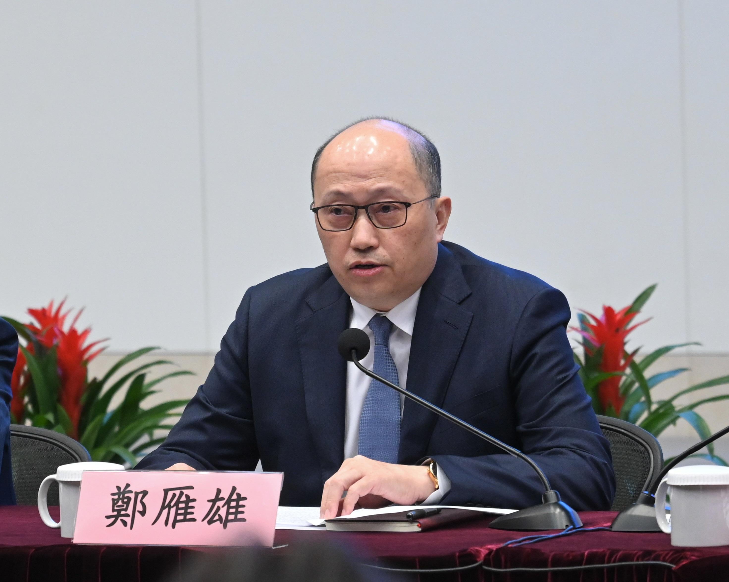 The Hong Kong Special Administrative Region (HKSAR) Government today (March 28) held a seminar on learning and implementing the spirit of the "two sessions" at the Central Government Offices. Photo shows the Director of the Liaison Office of the Central People's Government in the HKSAR, Mr Zheng Yanxiong, sharing his views at the seminar.