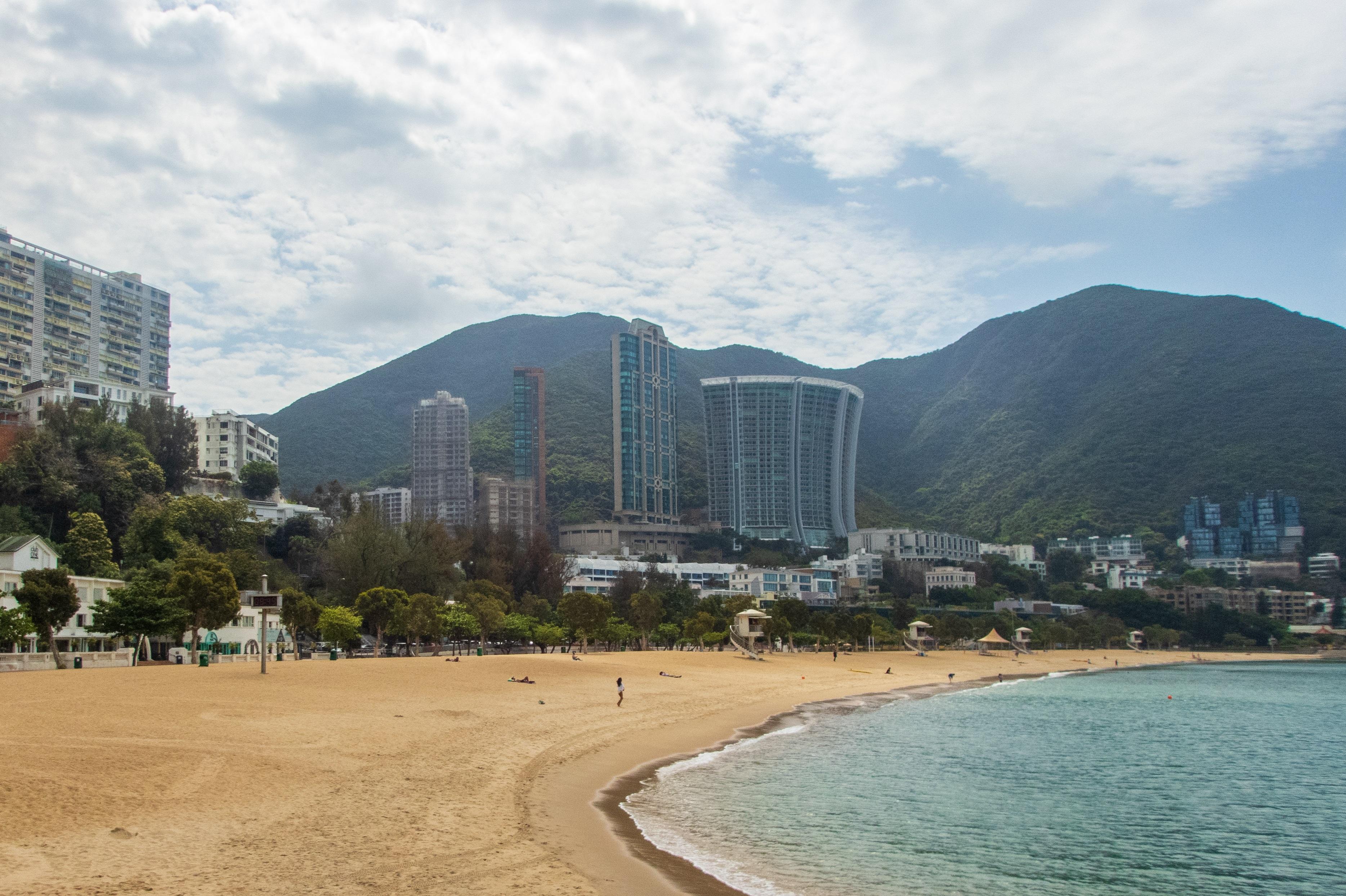 The 2022 report on beach water quality shows that all Hong Kong gazetted beaches have fully met the bacteriological Water Quality Objective for 13 consecutive years. Photo shows the Repulse Bay Beach in Southern District which has had a "Good" water quality annual ranking since 1990.