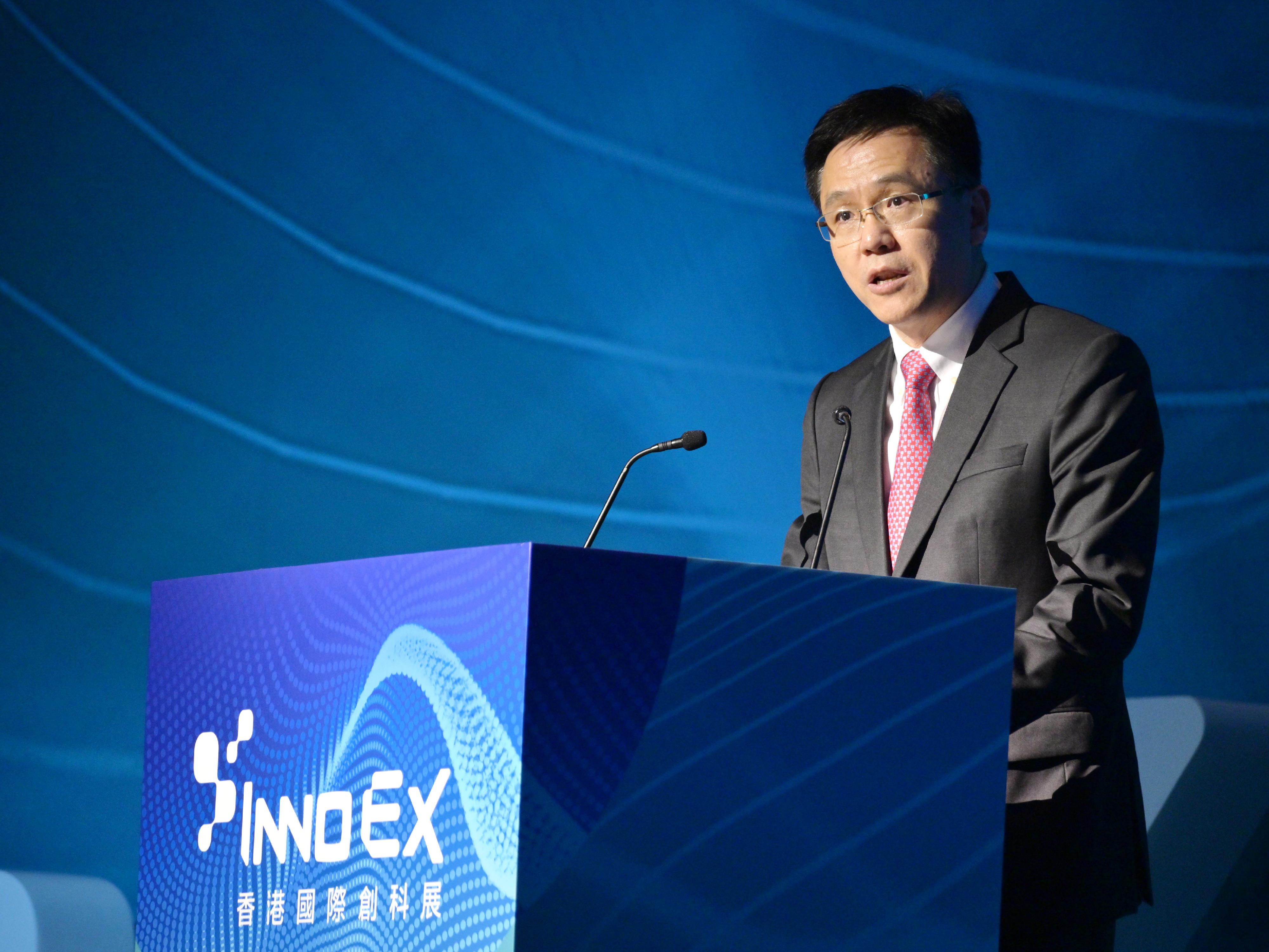 The Secretary for Innovation, Technology and Industry, Professor Sun Dong, delivers opening remarks at the inaugural InnoEX today (April 12).