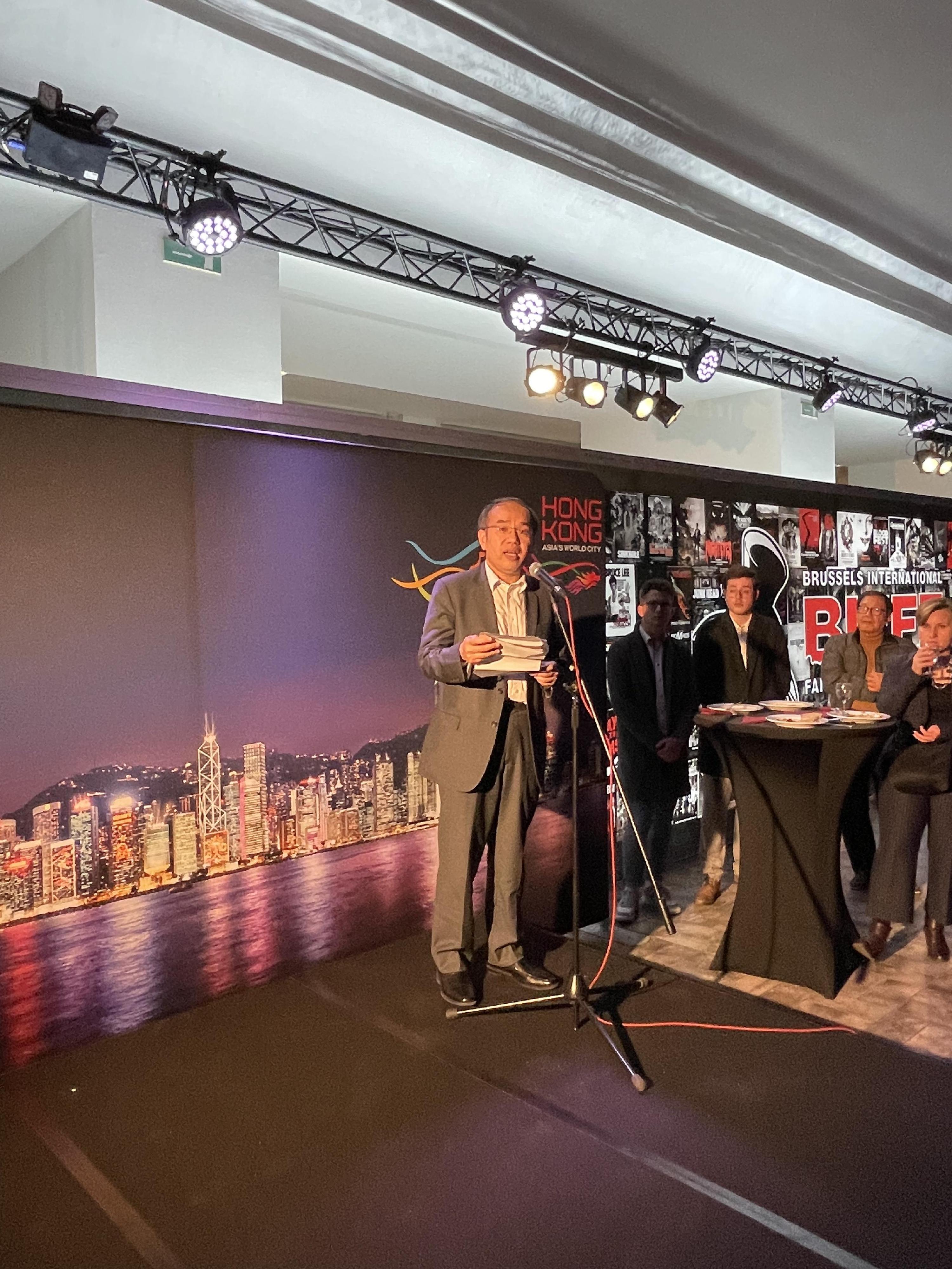 The Secretary for Financial Services and the Treasury, Mr Christopher Hui, yesterday (April 14, Brussels time) gave a welcoming remarks at the cocktail reception of the Hong Kong Film Night of the Brussels International Fantastic Film Festival in Brussels, Belgium. 