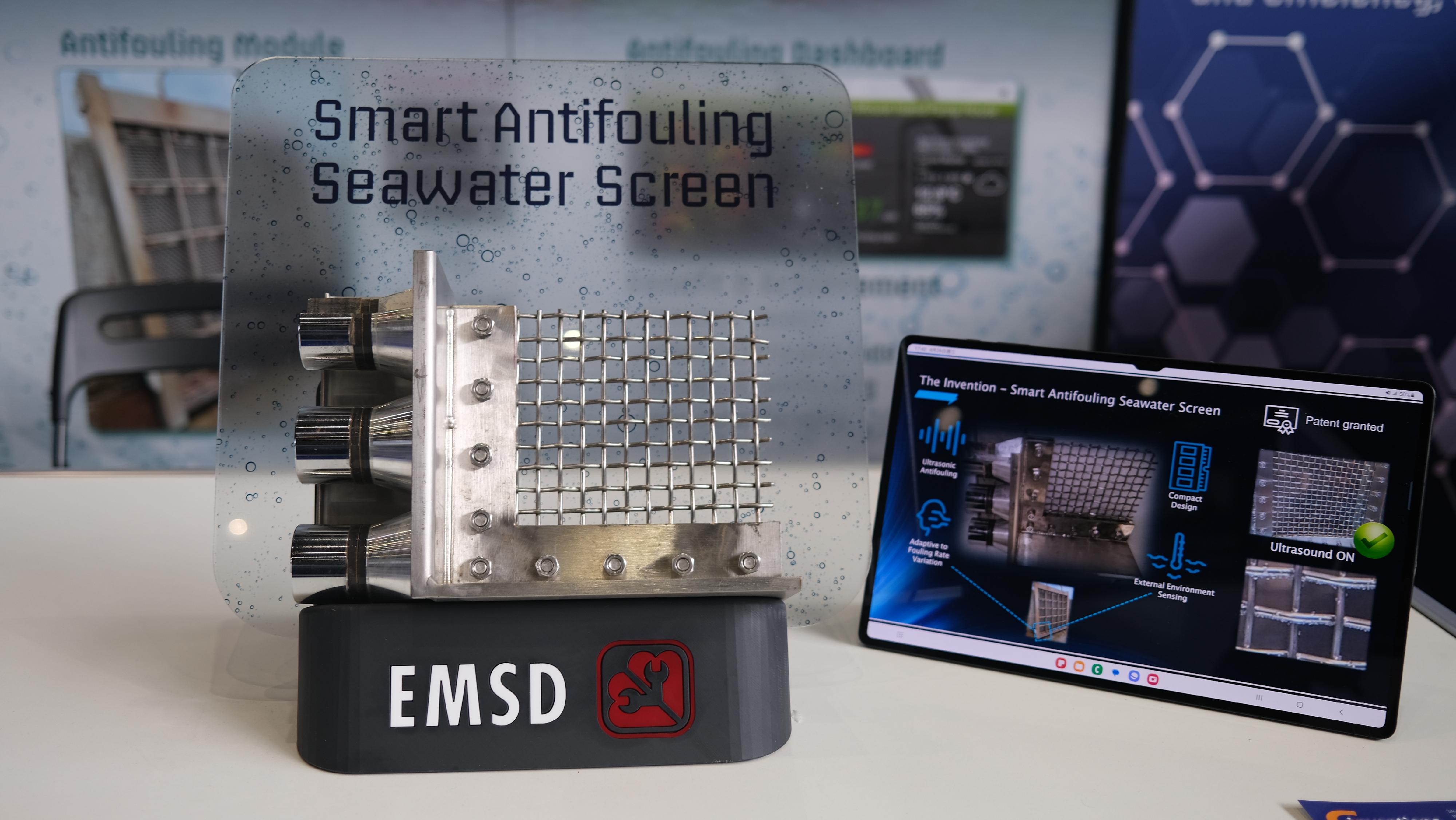 The Electrical and Mechanical Services Department achieved outstanding results at the 48th International Exhibition of Inventions of Geneva, winning one special award, three gold medals, seven silver medals and 12 bronze medals. Photo shows the Gold Medal-winning Smart Antifouling Seawater Screen.