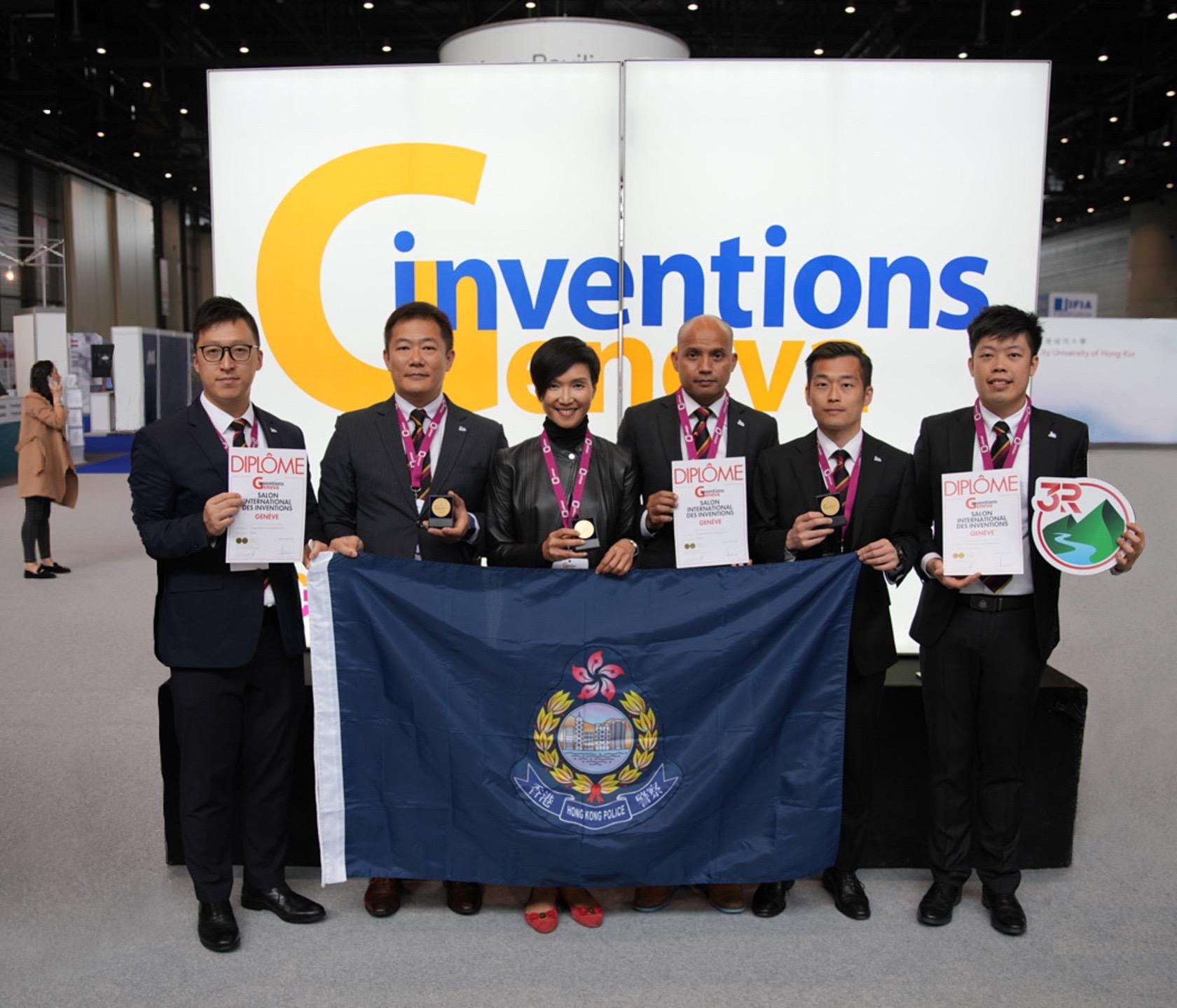 Officers of the Information System Wing of the Hong Kong Police Force participated in the 48th International Exhibition of Inventions of Geneva in Switzerland from April 26 to 30 and garnered three Gold Medals with the Congratulations of Jury.