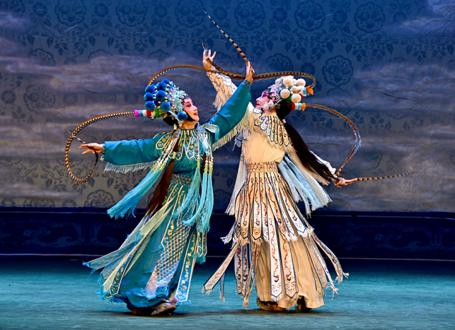 由康樂及文化事務署主辦的中國戲曲節今年於六月至十月期間帶來高水平戲曲節目。圖為四川省川劇院的演出劇照。