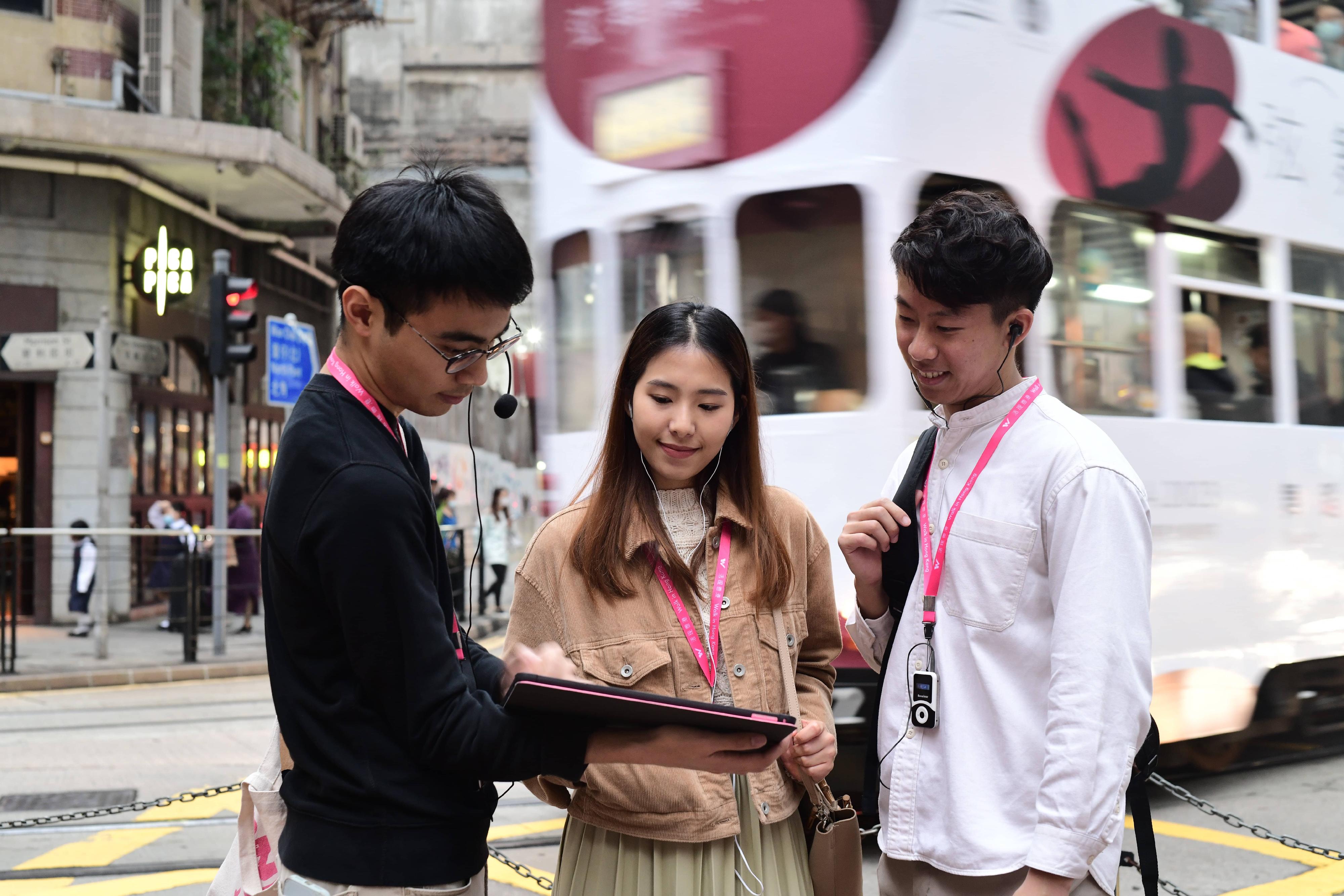 由康乐及文化事务署主办的「香港流行文化节2023」活动「电影叮叮」自推出以来反应热烈，现加开五月及六月场次，让更多市民及游客能体验这项独特的文化之旅。