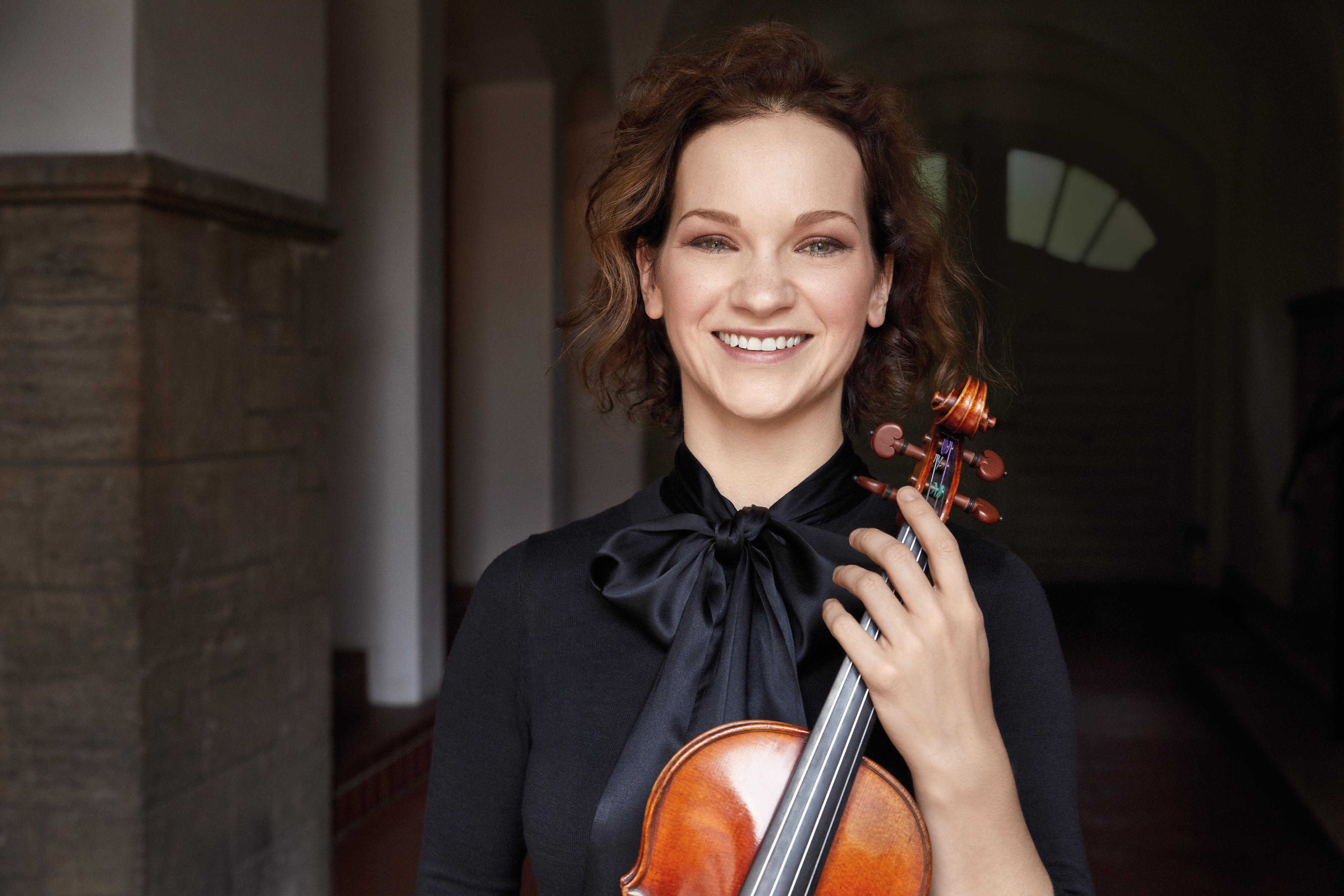 The New York Philharmonic has been invited by the Leisure and Cultural Services Department to stage two concerts on July 4 and 5 (Tuesday and Wednesday). Photo shows violinist Hilary Hahn. (Source of photo: Dana van Leeuwen/Decca)