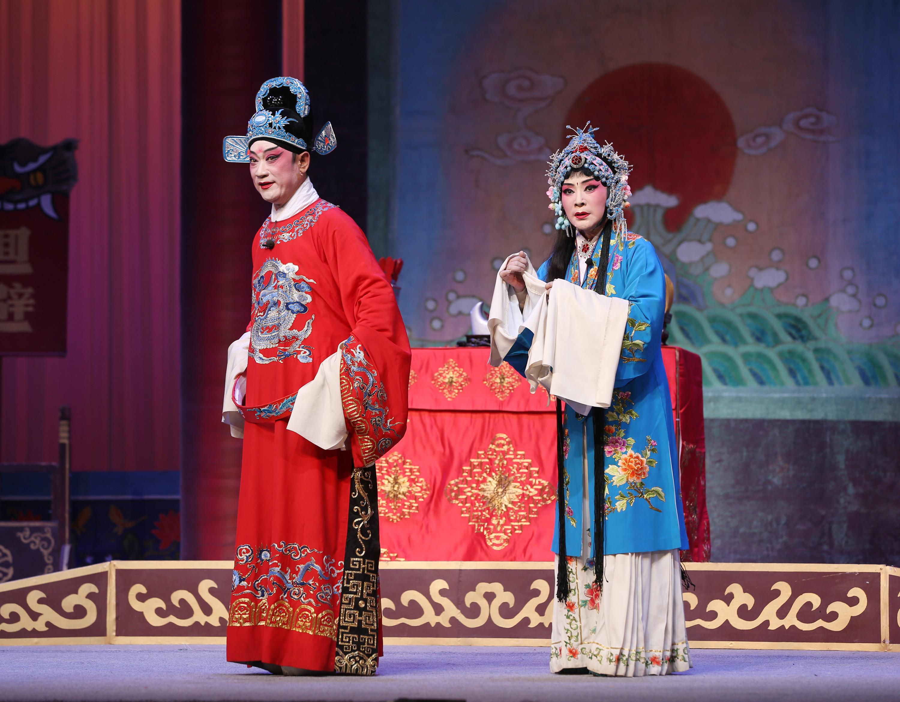 The Leisure and Cultural Services Department has invited the Centre for the Safeguarding of Qu Opera of Henan to make its debut in Hong Kong in June for three performances of iconic plays at this year's Chinese Opera Festival. Photo shows a scene of "Chen Sanliang".