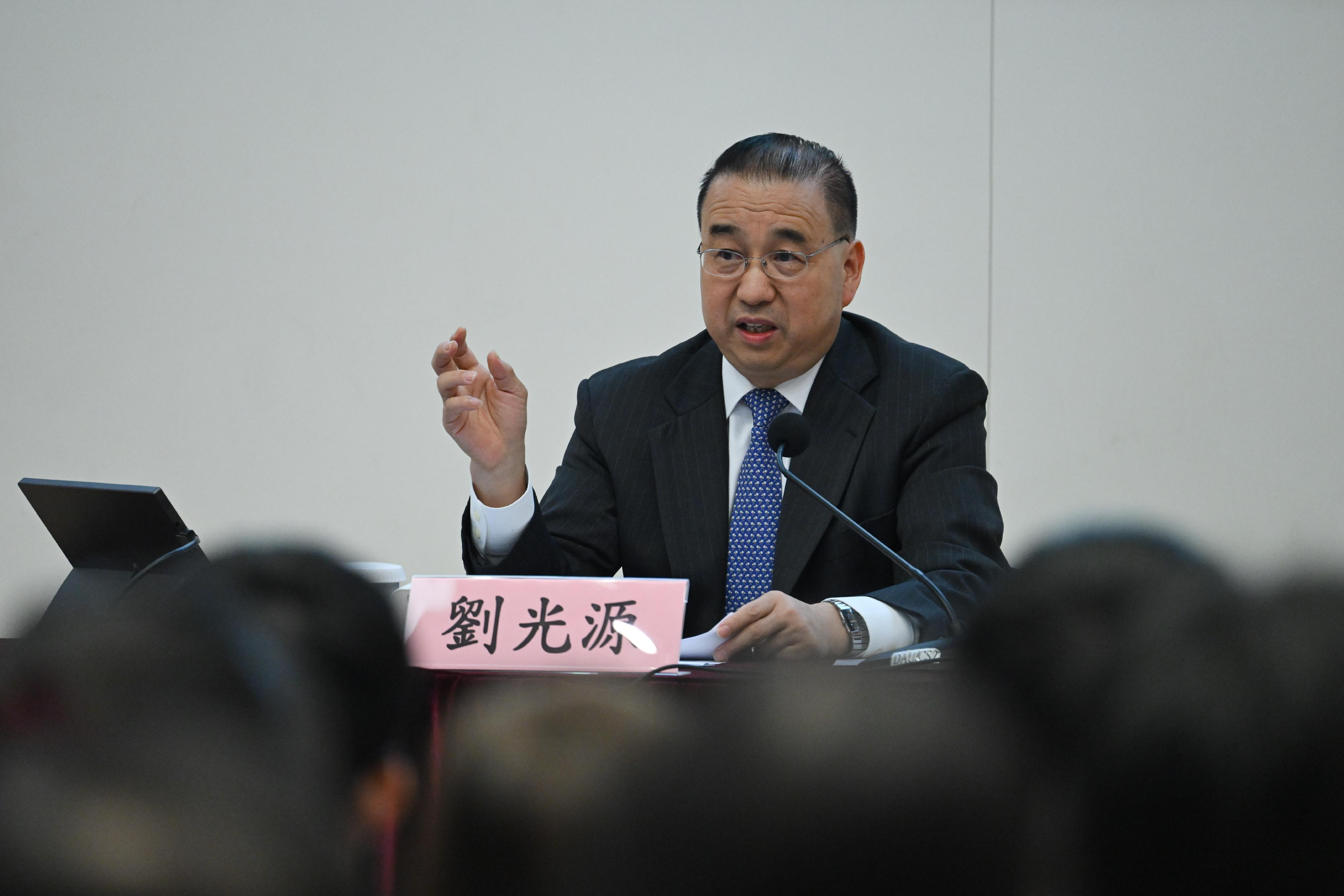 The Civil Service College today (May 31) held a thematic briefing session on "International Landscape and China’s Foreign Relations in 2023" jointly with the Office of the Commissioner of the Ministry of Foreign Affairs (OCMFA) in the Hong Kong Special Administrative Region. Photo shows the OCMFA’s Commissioner, Mr Liu Guangyuan, delivering the briefing.