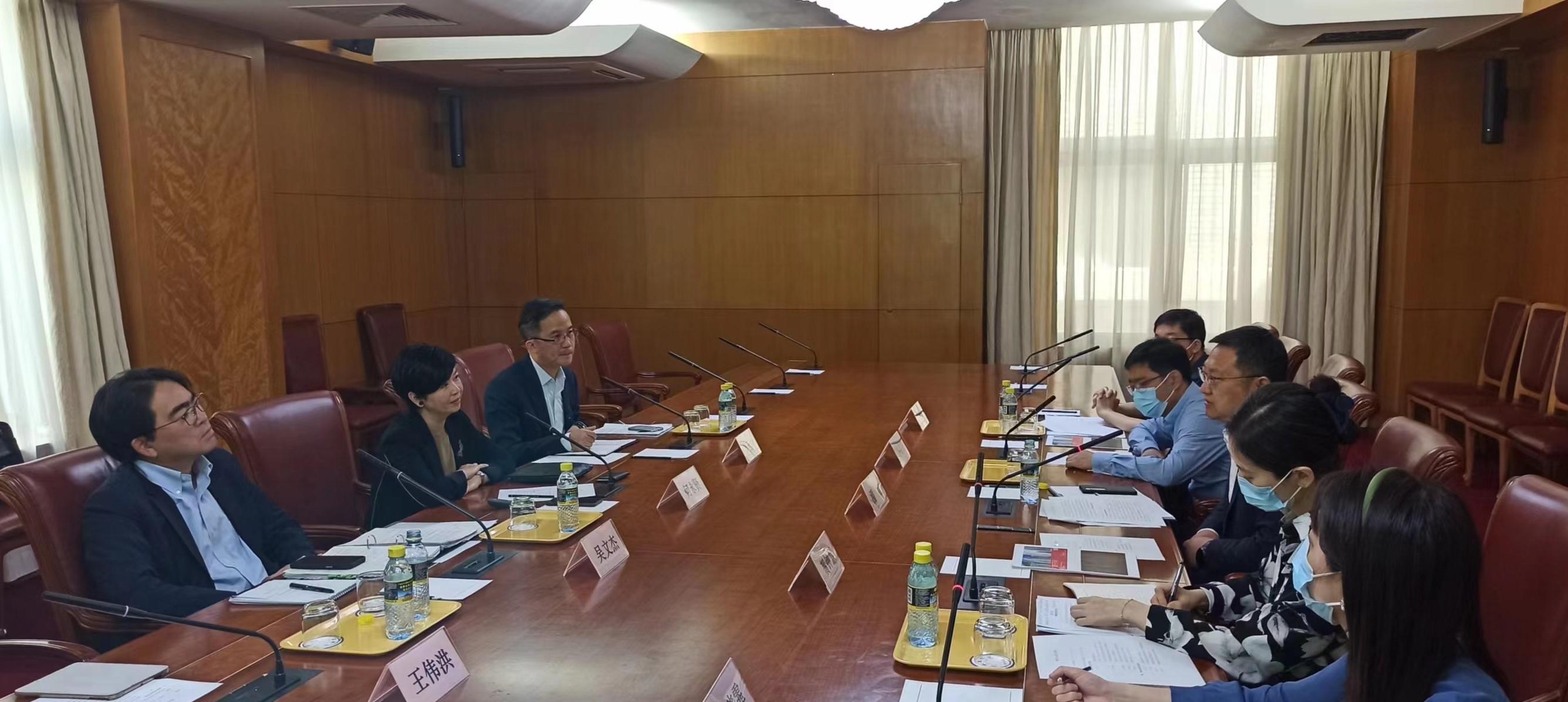 The Secretary for Housing, Ms Winnie Ho, was on the third day of her visit to Beijing today (June 1). Photo shows Ms Ho (second left) calling on the National Development and Reform Commission and meeting with the Deputy Director-General of the International Cooperation Department and Director General of International Affairs Department, Office of the Leading Group for Promoting the Belt and Road Initiative, Mr Pan Jiang (third right).