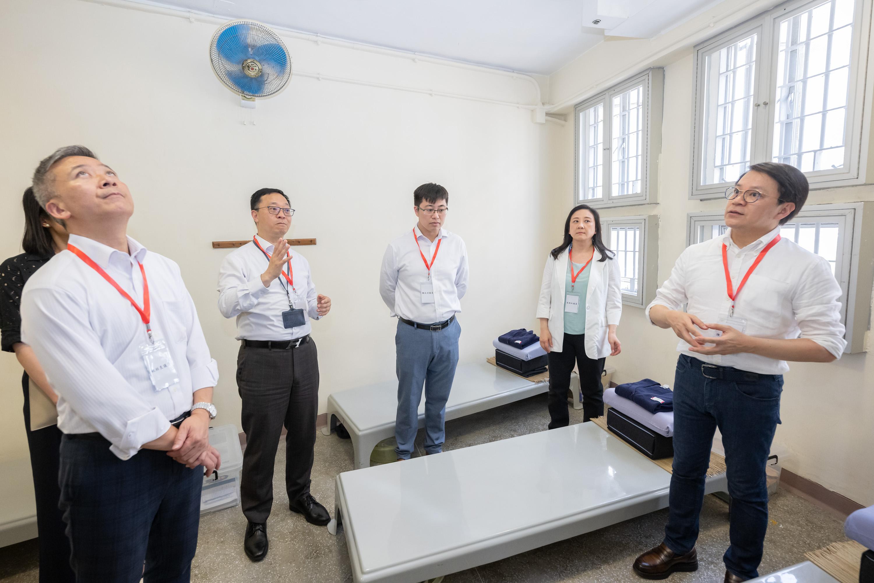 The Legislative Council (LegCo) Panel on Security visits five correctional facilities today (June 2). Photo shows LegCo Members visiting a prison dormitory in Lai King Correctional Institution.