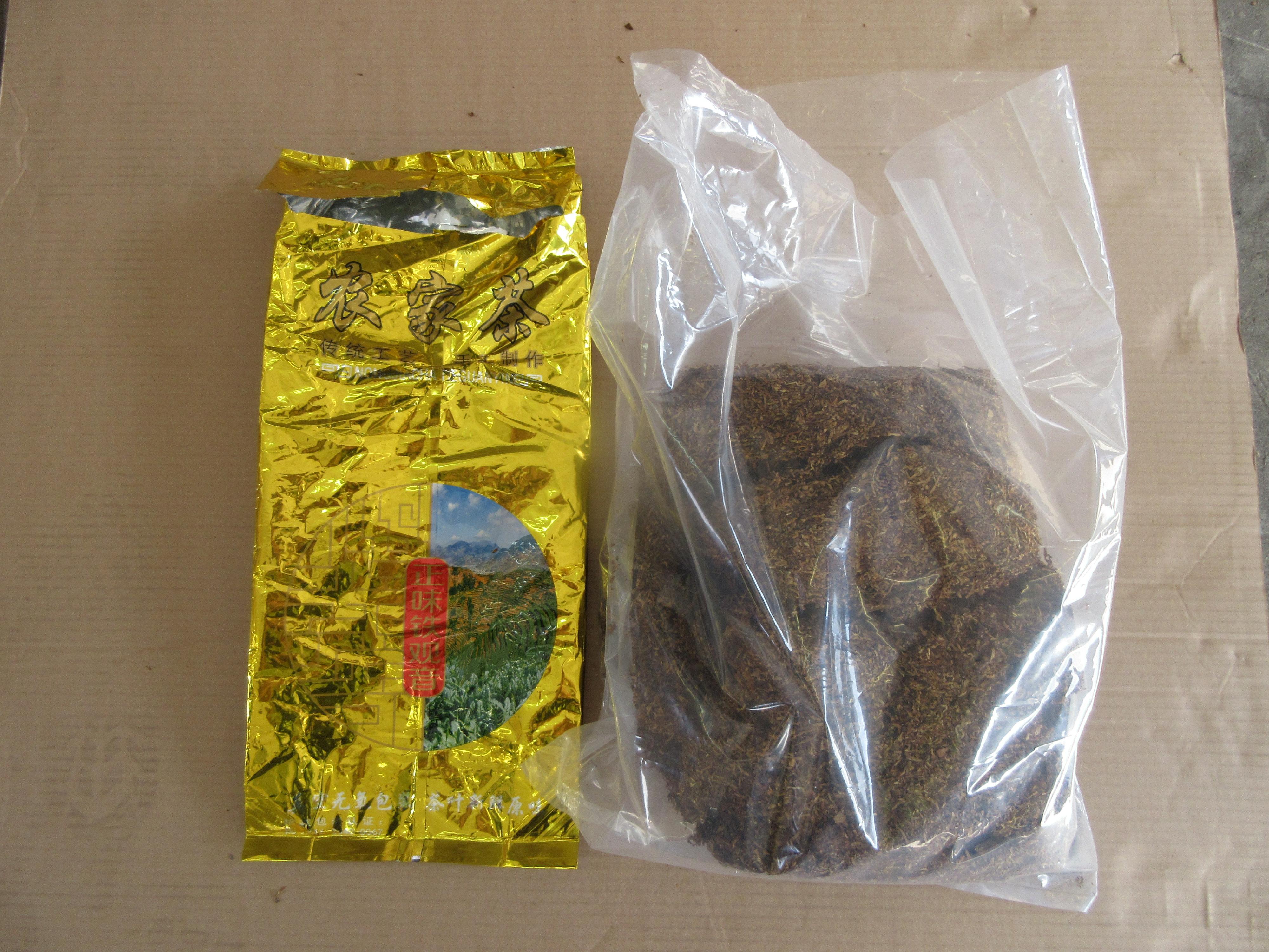 Hong Kong Customs detected two suspected smuggling cases at the Kwai Chung Customhouse Cargo Examination Compound on June 2 and yesterday (June 5). A total of about 11.6 tonnes of suspected duty-not-paid manufactured tobacco, with an estimated market value of over $52 million and a duty potential of about $35 million, were seized. Photo shows some suspected duty-not-paid manufactured tobacco packed in a tea leaf packaging bag found by Customs officers in the second case.