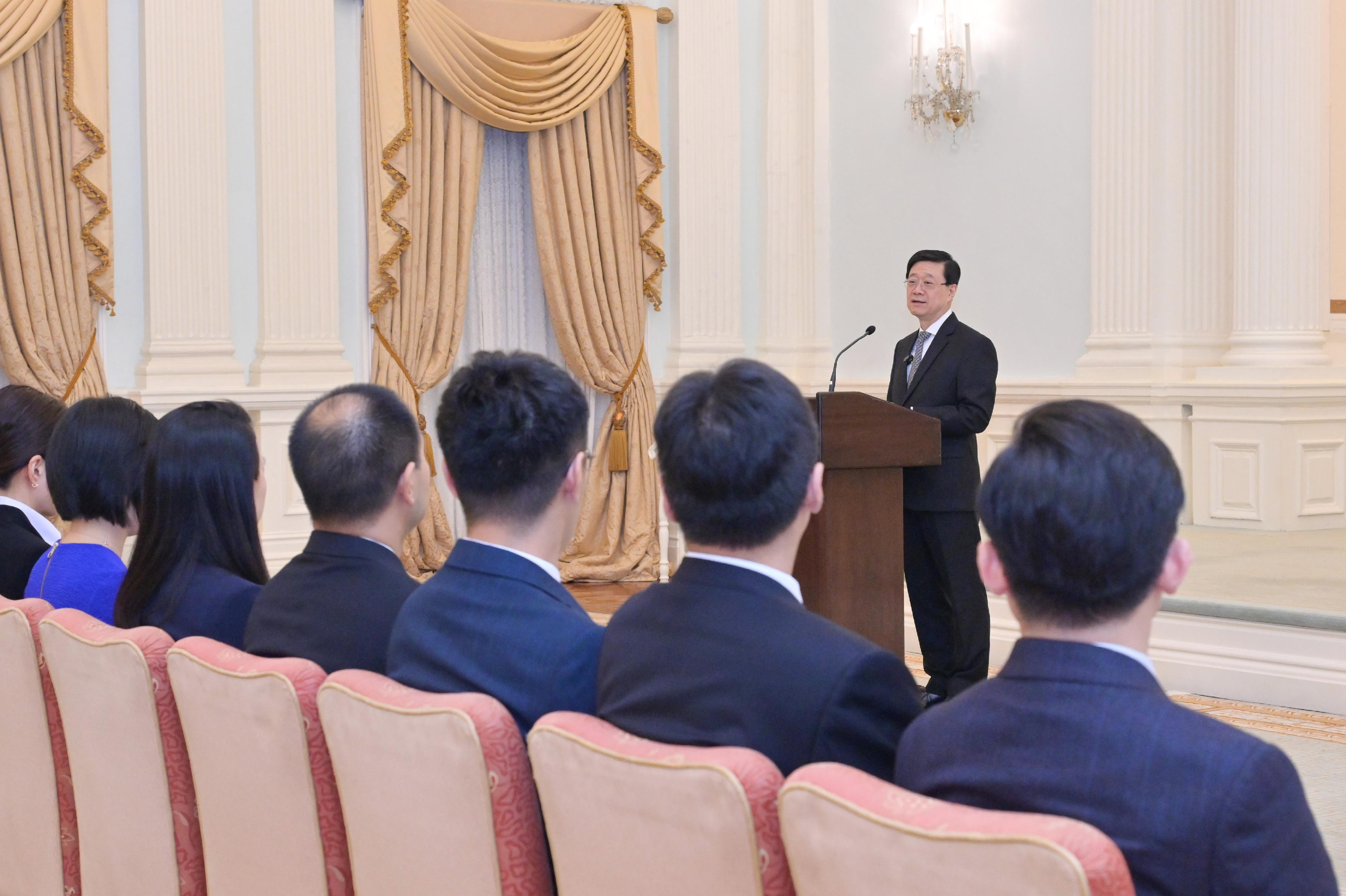 The Chief Executive, Mr John Lee, meets the Hong Kong candidates of the recruitment of payload specialists for the National Manned Space Programme who will soon depart for Beijing for the second round of selection, at Government House today (June 7).
