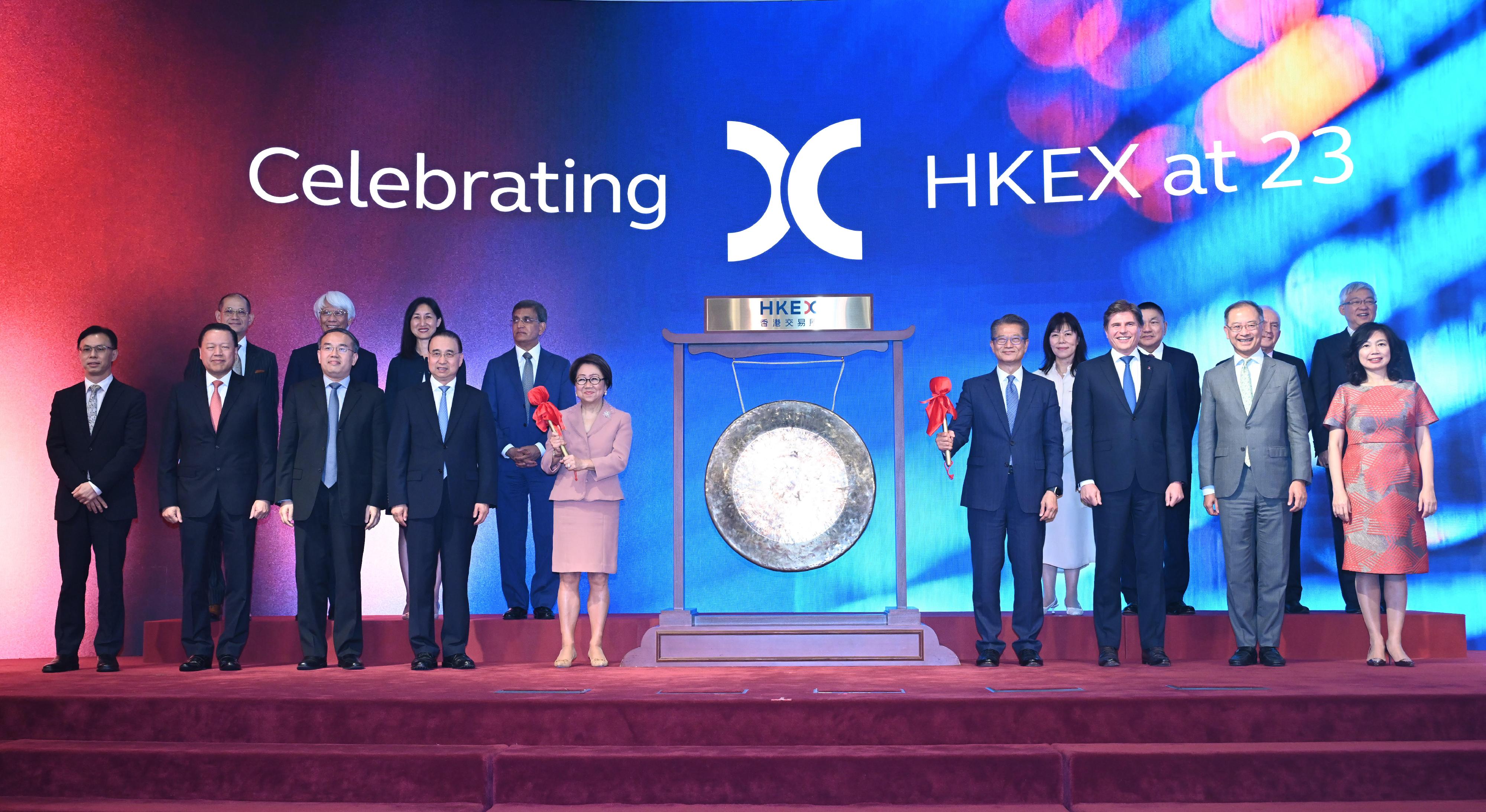 The Financial Secretary, Mr Paul Chan, attended the Hong Kong Exchanges and Clearing Limited (HKEX) 23rd Anniversary Celebrations today (June 14). Photo shows (front row, from left) the Acting Chief Executive Officer of the Securities and Futures Commission (SFC), Mr Rico Leung; the Chairman of the SFC, Mr Tim Lui; the Secretary for Financial Services and the Treasury, Mr Christopher Hui; the Commissioner of the Ministry of Foreign Affairs of the People's Republic of China in the Hong Kong Special Administrative Region, Mr Liu Guangyuan; the Chairman of the HKEX, Mrs Laura Cha; Mr Chan; the Chief Executive Officer of the HKEX, Mr Nicolas Aguzin; the Chief Executive of the Hong Kong Monetary Authority, Mr Eddie Yue; the Permanent Secretary for Financial Services and the Treasury (Financial Services), Ms Salina Yan, and other guests at the ceremony.