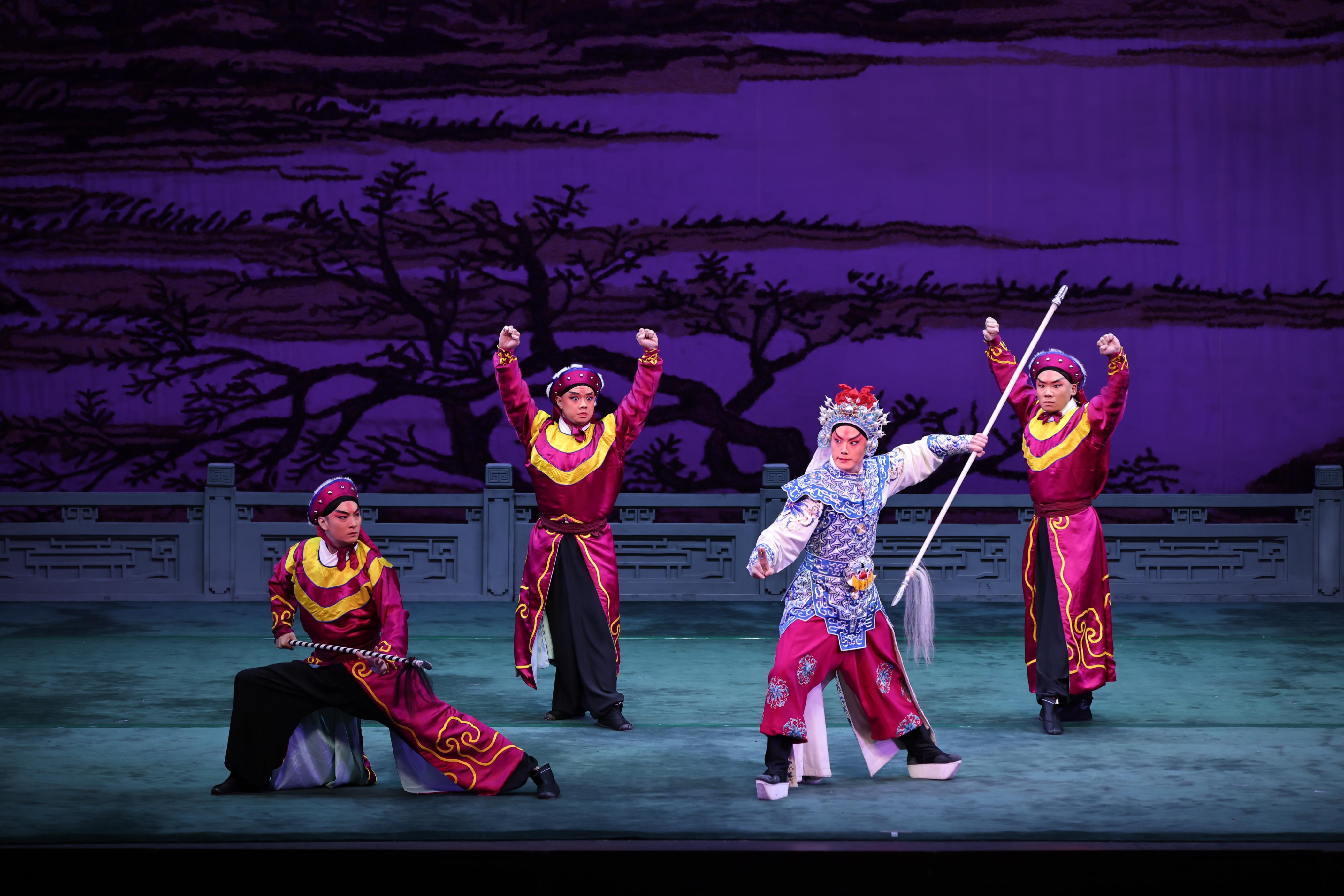 由康樂及文化事務署主辦的中國戲曲節（戲曲節）2023今日（六月十六日）在香港文化中心大劇院隆重開鑼。圖示北京京劇院於開幕節目上演《狀元媒》。