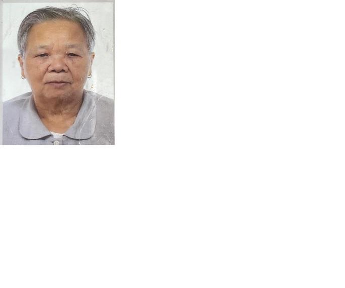 Mok Lai-han, aged 79, s about 1.4 metres tall, 50 kilograms in weight and of medium build. She has a round face with yellow complexion and short white hair. She was last seen wearing a black floral pattern T-shirt with white short sleeves, black trousers, black shoes and carrying a black recycle bag.