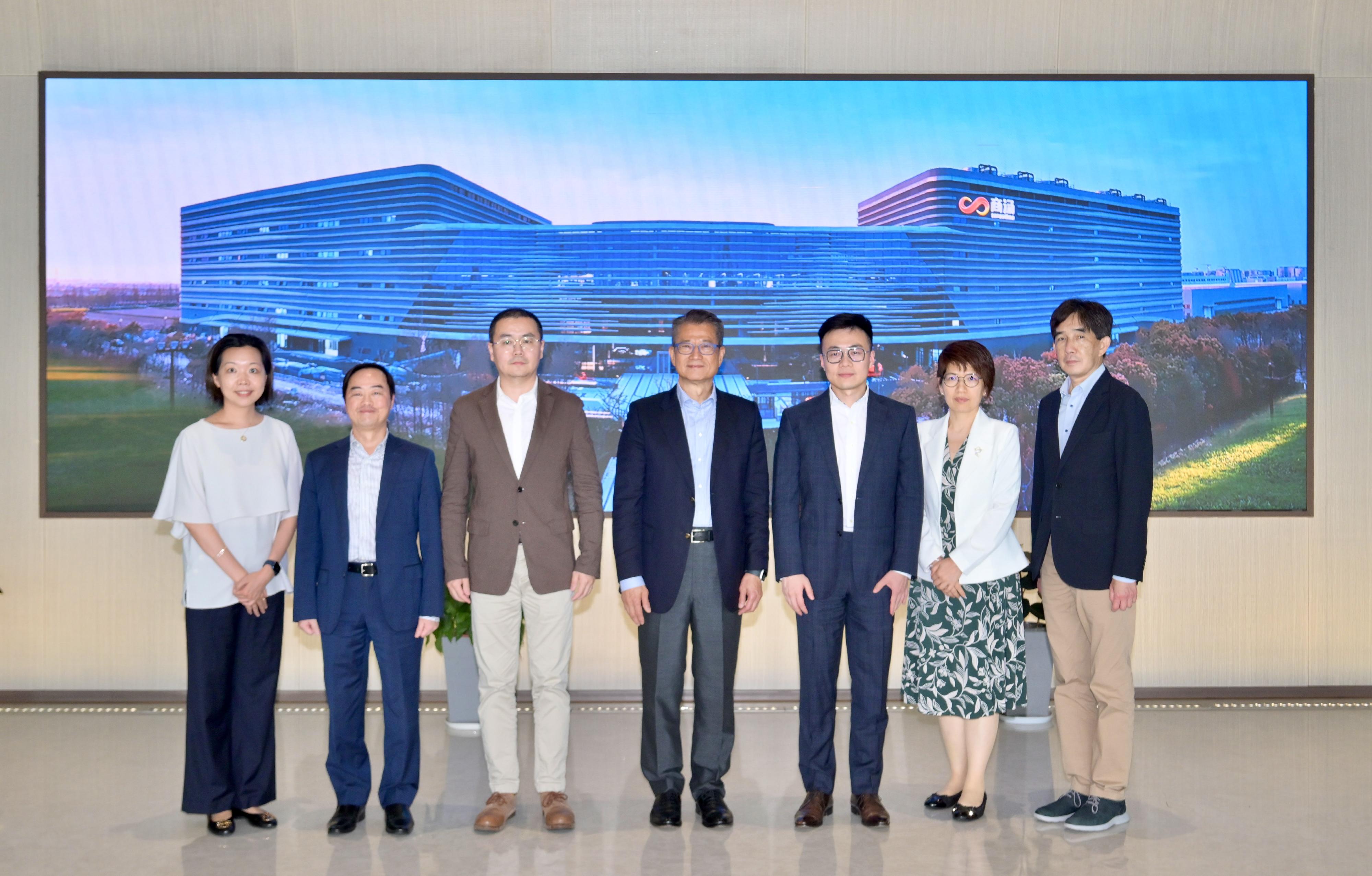 The Financial Secretary, Mr Paul Chan, started his visit programme in Shanghai today (July 5). Photo shows Mr Chan (centre); the Director-General of the Office for Attracting Strategic Enterprises, Mr Philip Yung (first right); the Government Chief Information Officer, Mr Tony Wong (second left);  and Co-founder of SenseTime Mr Xu Bing (third right).