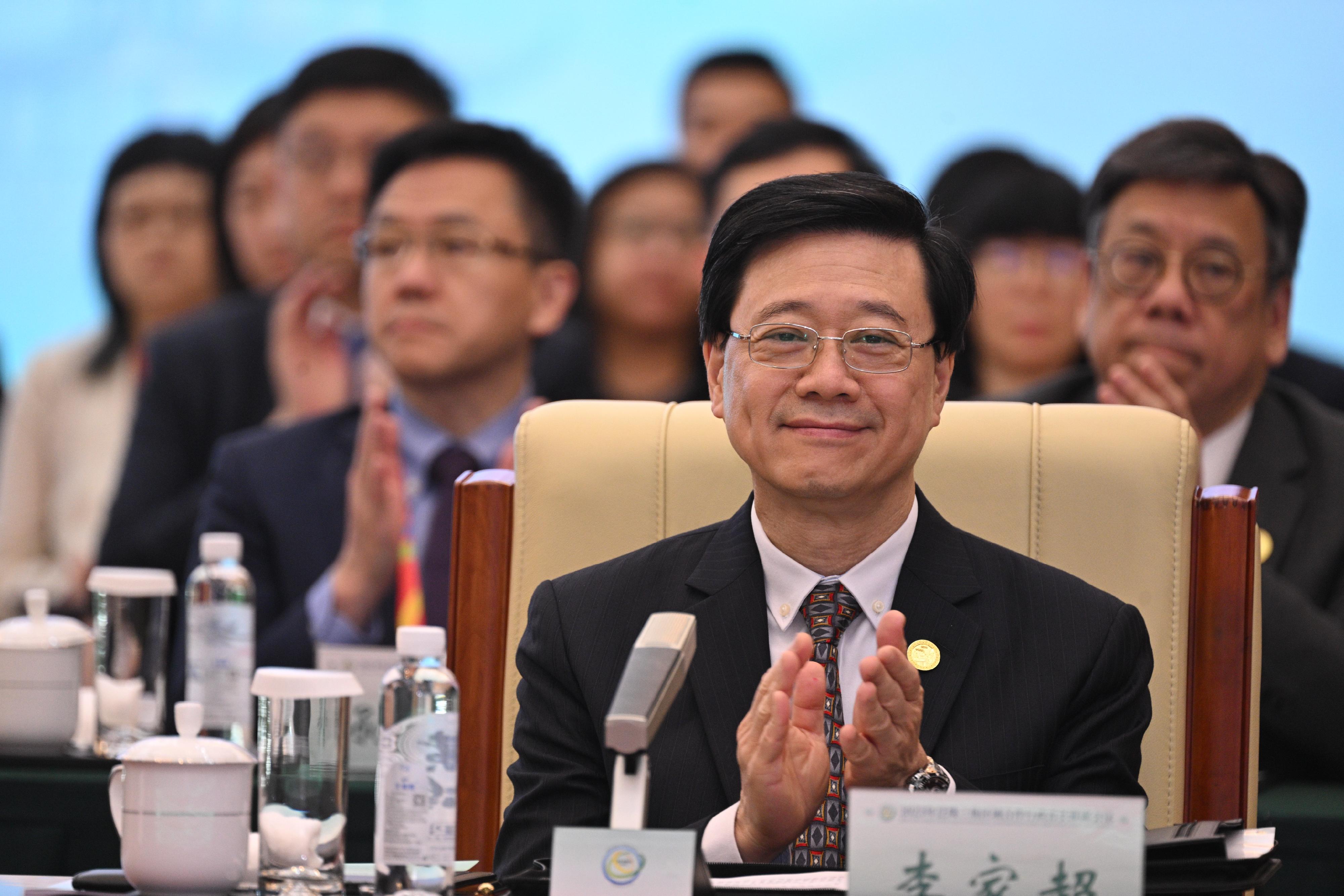 行政長官李家超今日（七月七日）在貴陽率領香港特別行政區政府代表團參與2023年泛珠三角區域合作行政首長聯席會議。