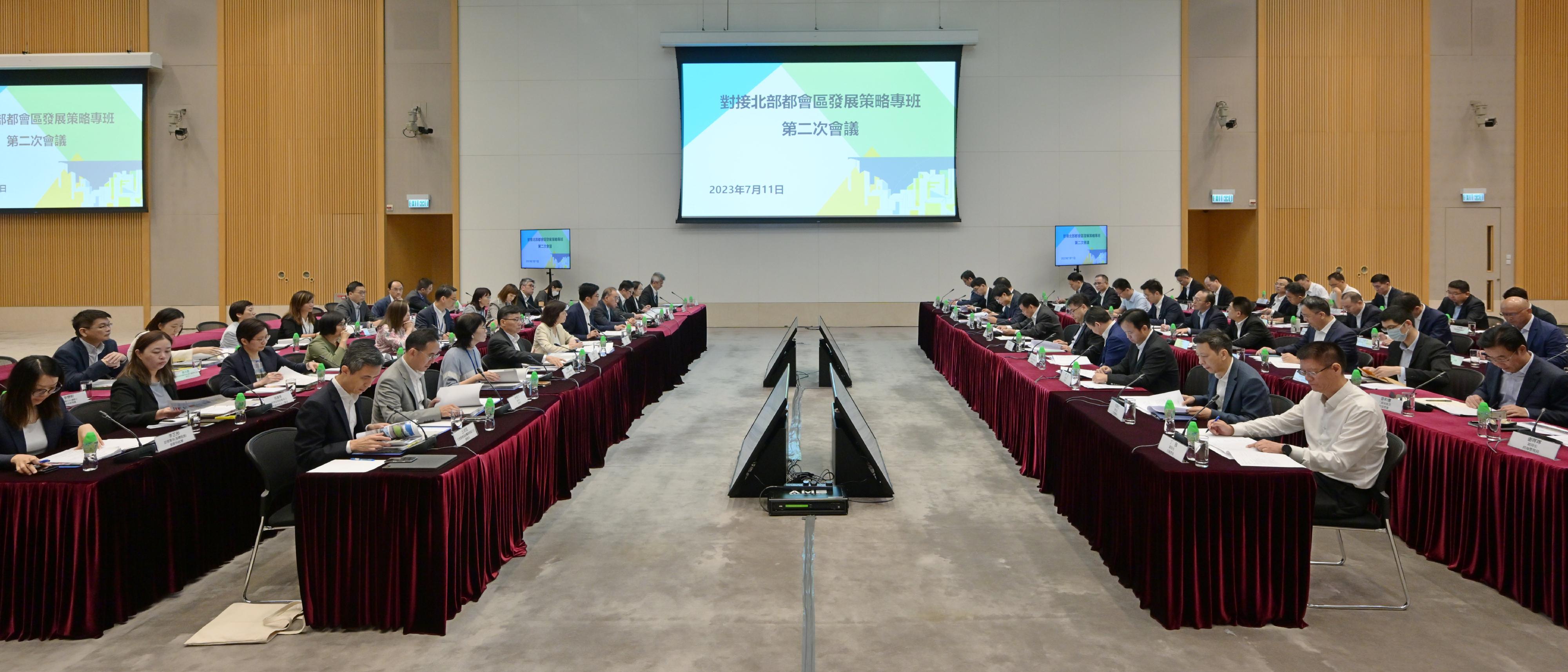 The Deputy Financial Secretary, Mr Michael Wong, and Vice Mayor of Shenzhen Municipal People's Government Mr Huang Min, leading delegations of the governments of the Hong Kong Special Administrative Region and Shenzhen respectively, held the second meeting of the Task Force for Collaboration on the Northern Metropolis Development Strategy in Hong Kong today (July 11).