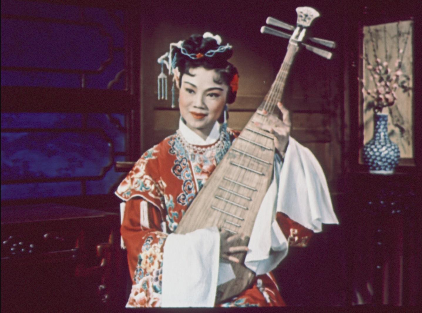 The Chinese Opera Festival 2023 will screen eight selected classic opera films in August and September. Photo shows a film still of "Du Shiniang" (1957).