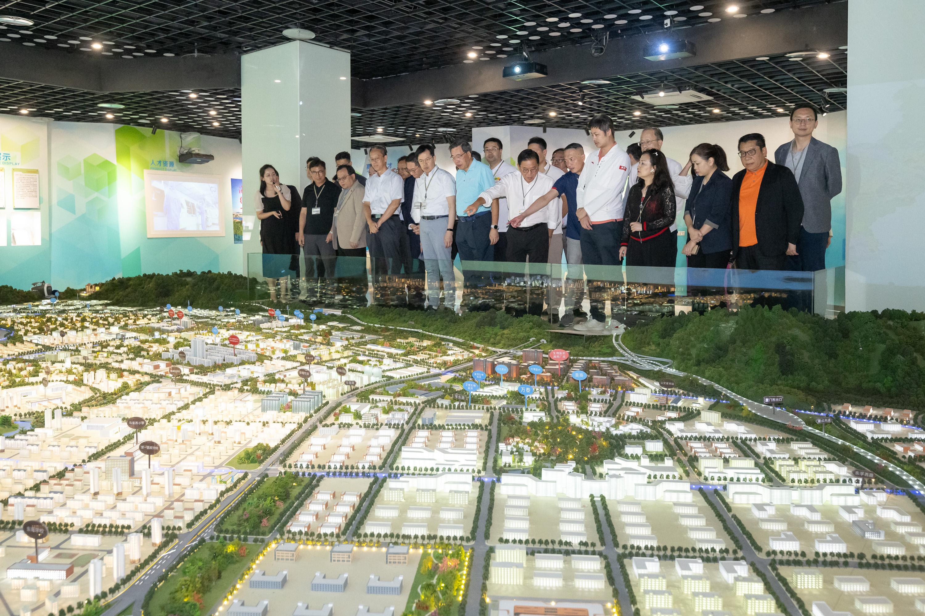 The delegation of the Legislative Council (LegCo), led by the LegCo President, Mr Andrew Leung, continues its study visit in Fujian and visits Xiamen today (July 17). Photo shows the delegation visiting Xiamen Bio Bay in Haicang District.