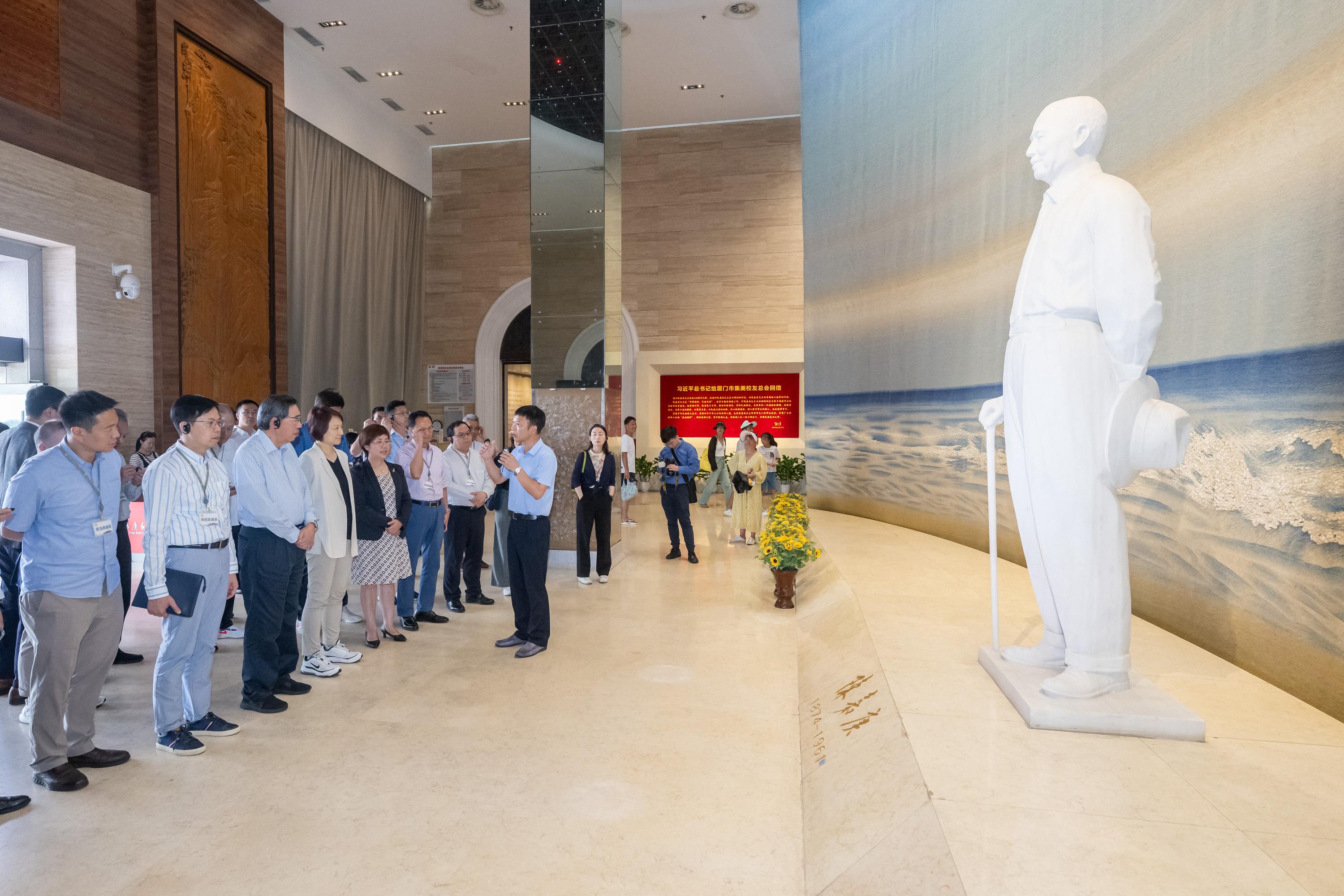 The delegation of the Legislative Council (LegCo), led by the President of LegCo, Mr Andrew Leung (third left), visits Xiamen. Photo shows the LegCo delegation visits the Tan Kah Kee Memorial Museum.
