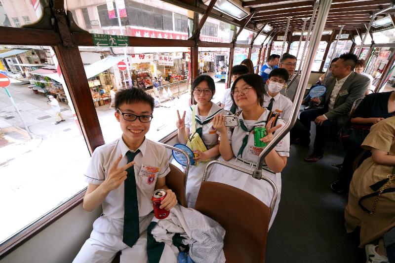 The Anti-Deception Coordination Centre of the Hong Kong Police organised a tram tour today (July 20). Picture shows the officiating guests on board the tram adorned with the latest anti-deception promotional messages.