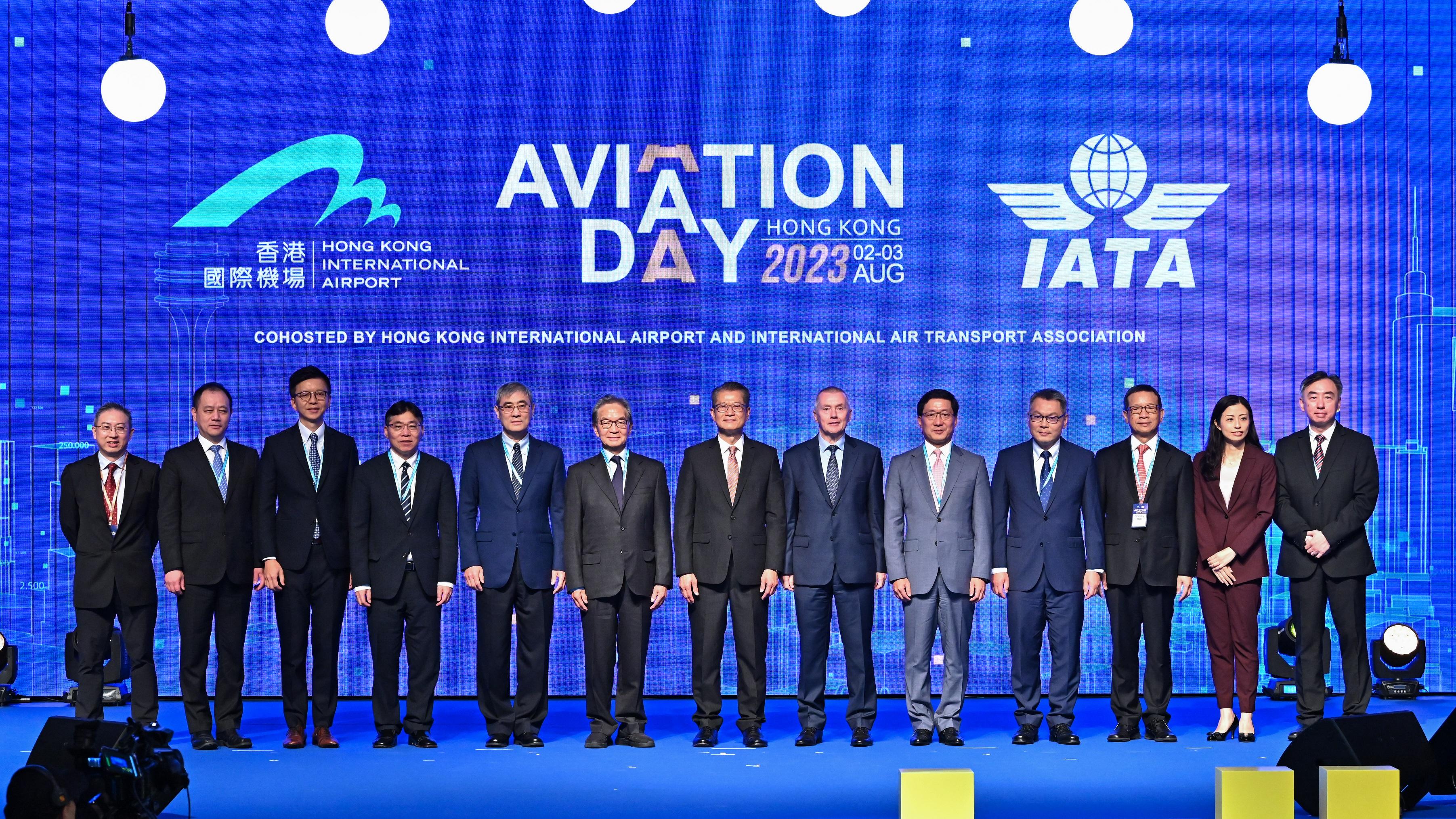 The Financial Secretary, Mr Paul Chan, attended the Aviation Day 2023 co-organised by Hong Kong International Airport and the International Air Transport Association today (August 2). Photo shows Mr Chan (centre); the Chairman of the Airport Authority Hong Kong, Mr Jack So (sixth left); the Director General of the International Air Transport Association, Mr Willie Walsh (sixth right); the Chief Pilot of the Civil Aviation Administration of China, Mr Wan Xiangdong (fifth left), and other guests at the kick-off ceremony.