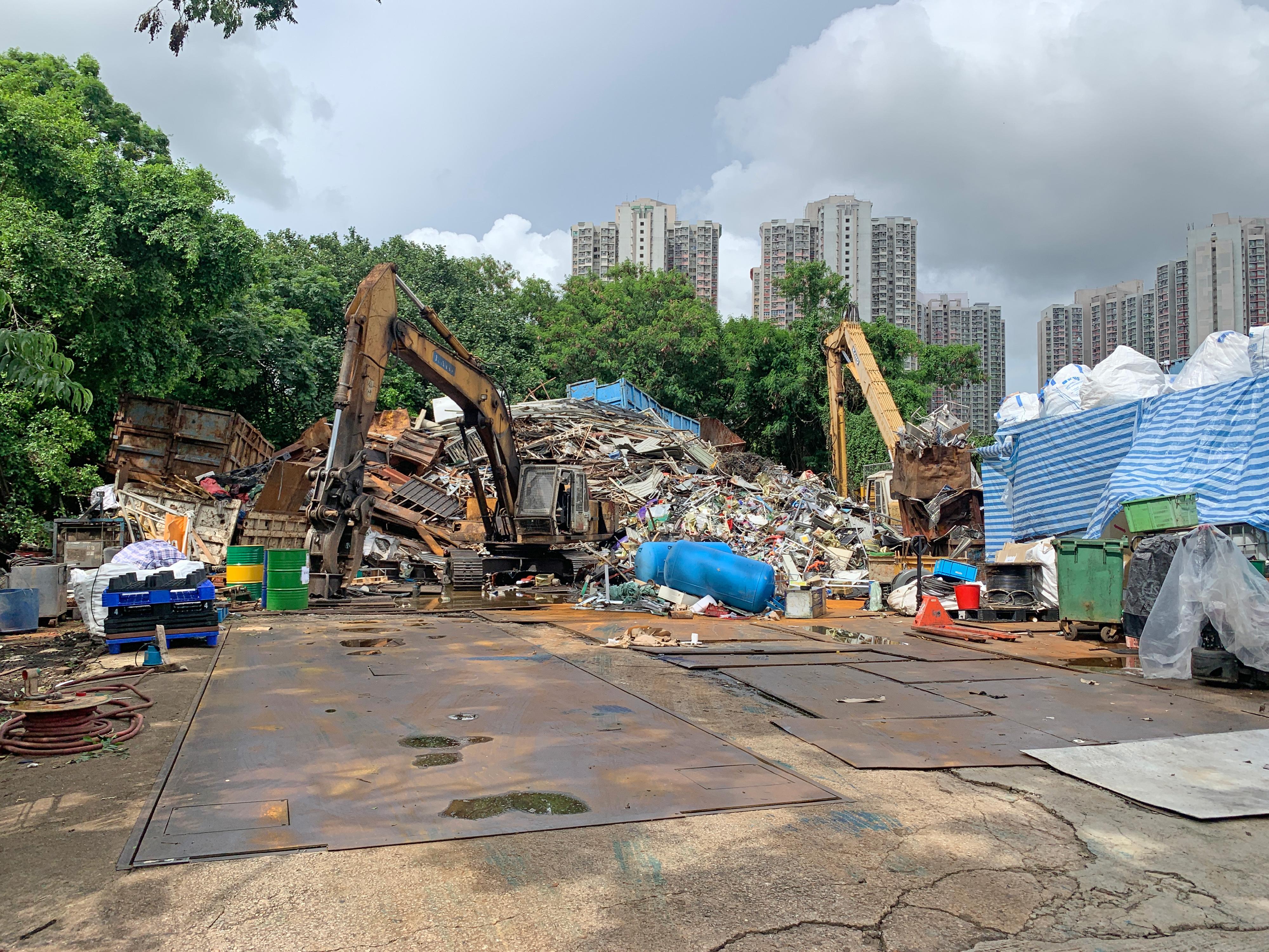 The Ombudsman, Ms Winnie Chiu, today (August 3) invited members of the public to provide information and/or views on the enforcement by the Planning Department and the Lands Department against unauthorised land developments.