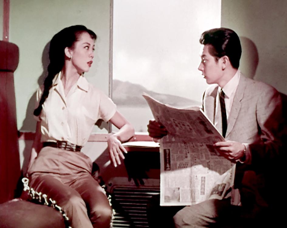 Launched by the Hong Kong Film Archive of the Leisure and Cultural Services Department, the "Movies to GO" series will collaborate with Tai Kwun to present "Tai Kwun Movie Steps X Hong Kong Film Archive - A Touch of Youth". Five teen films from the 1950s to 1980s will be screened free of charge on eight consecutive Sundays between September 10 and October 29 at the Tai Kwun Laundry Steps to allow audiences to revisit the charisma of the teen idols of the time. Photo shows a film still of "Sweet Girl in Terror" (1958).