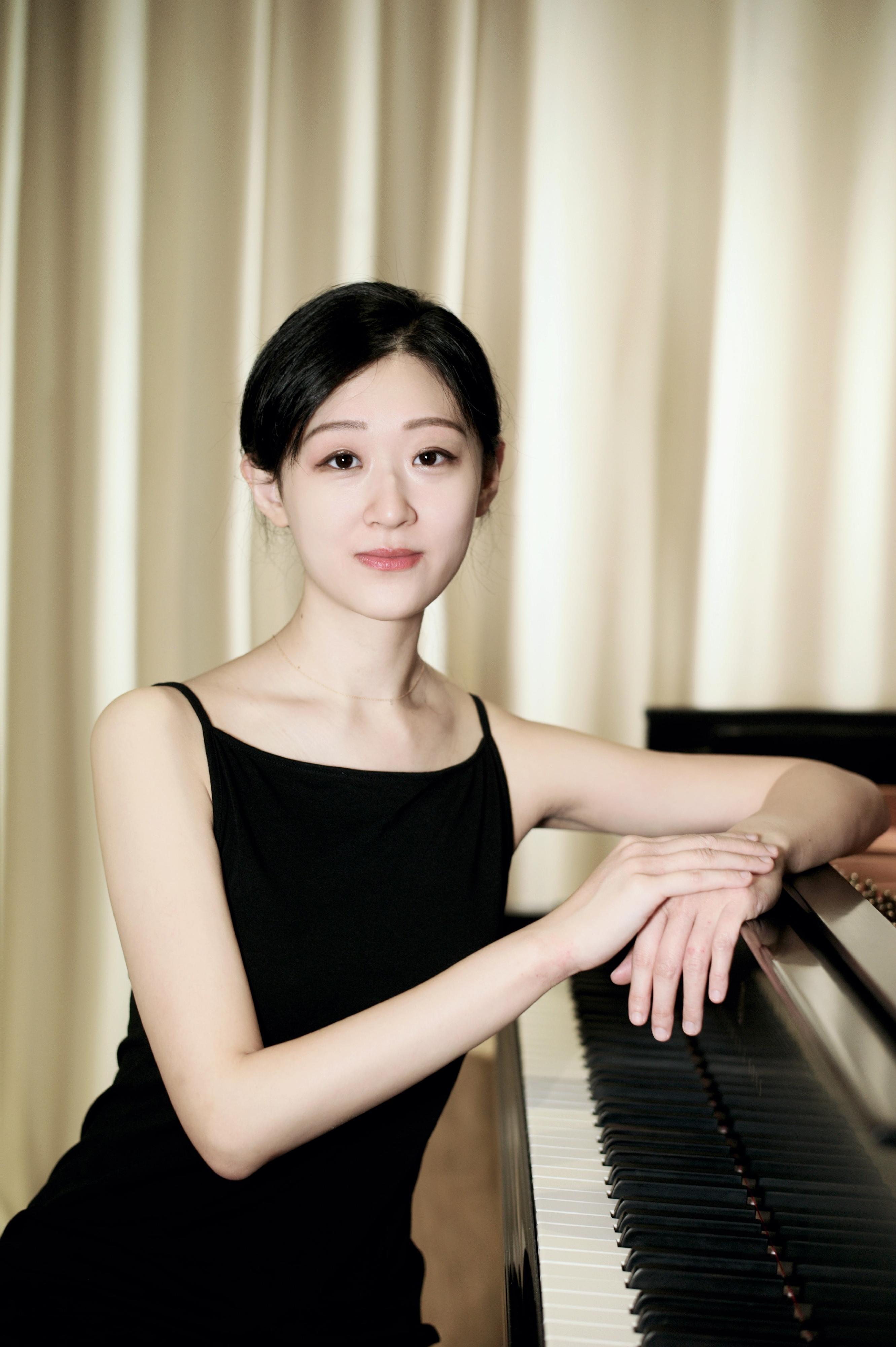 The Leisure and Cultural Services Department will present "The Contemporary Classics" concert in early October. Photo shows pianist Dora Tsang.