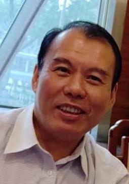 Chan Chun-chung, aged 63, is about 1.7 metres tall, 77 kilograms in weight and of medium build. He has a round face with yellow complexion and short black hair. He was last seen wearing a white short-sleeved shirt, black shorts and red and black slippers.
