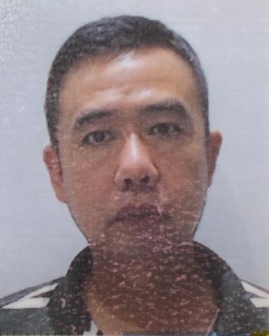 Dong Minru, aged 52, is about 1.74 metres tall, 67 kilograms in weight and of thin build. He has a round face with yellow complexion and short black hair. He was last seen wearing a blue short-sleeved shirt, blue trousers and sports shoes.
