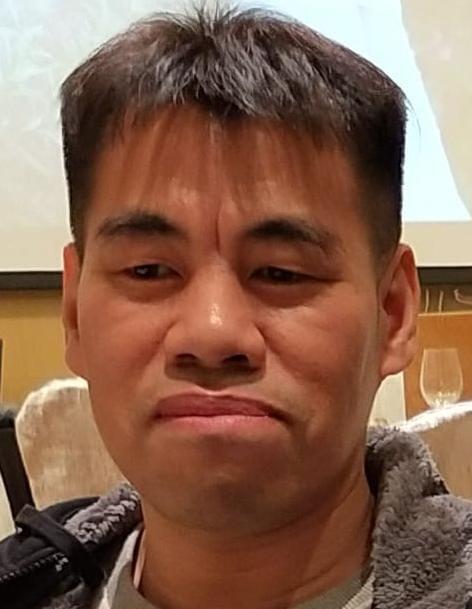 Chun Wai-ming, aged 52, is about 1.65 metres tall, 70 kilograms in weight and of fat build. He has a square face with yellow complexion and short black hair. He was last seen wearing a grey T-shirt, black trousers, black shoes and carrying a black rucksack.
