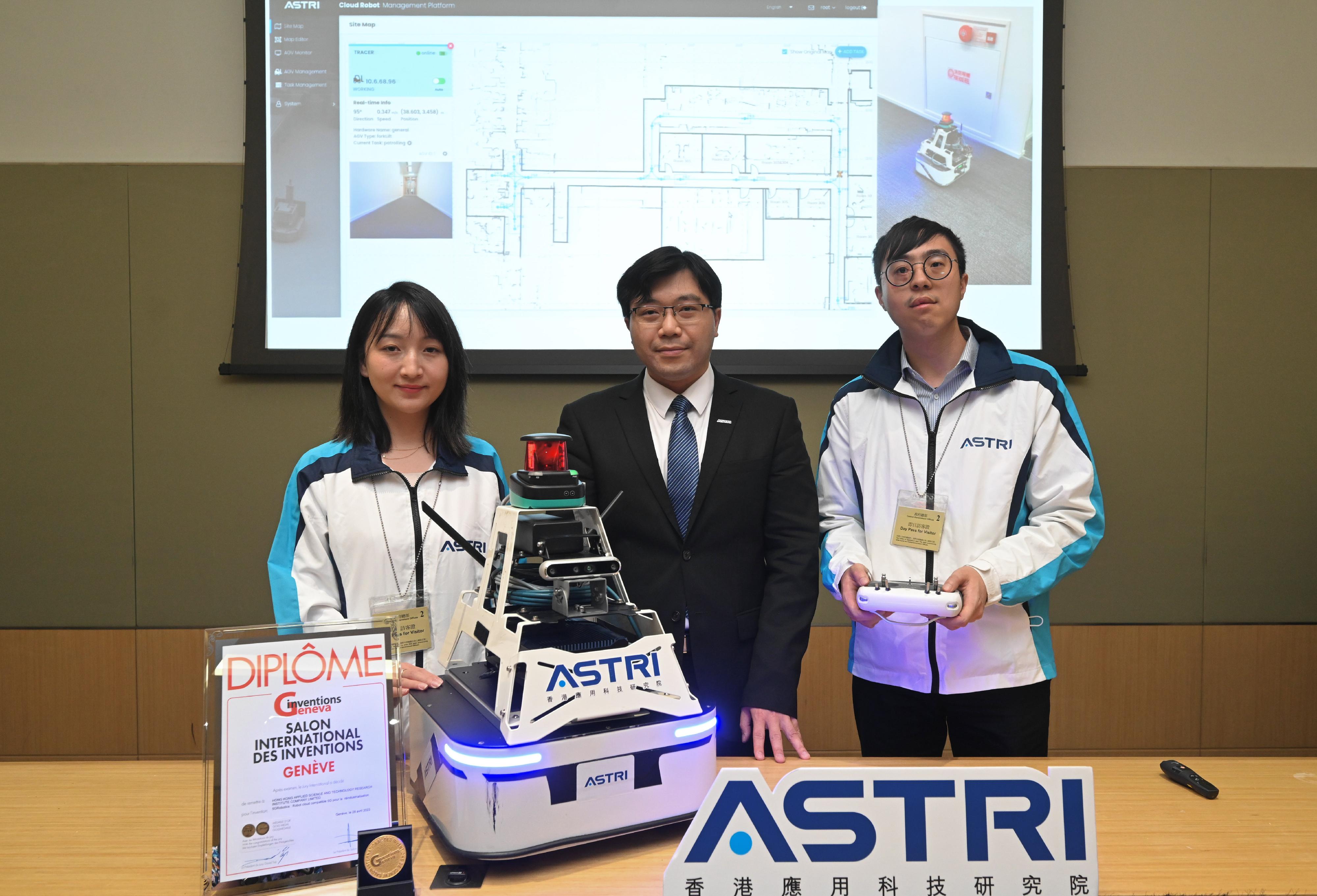 InnoCarnival 2023 will run from October 28 to November 5. Picture shows the research and development project developed by the Hong Kong Applied Science and Technology Research Institute (ASTRI), "5G Cloud Robotics System".
