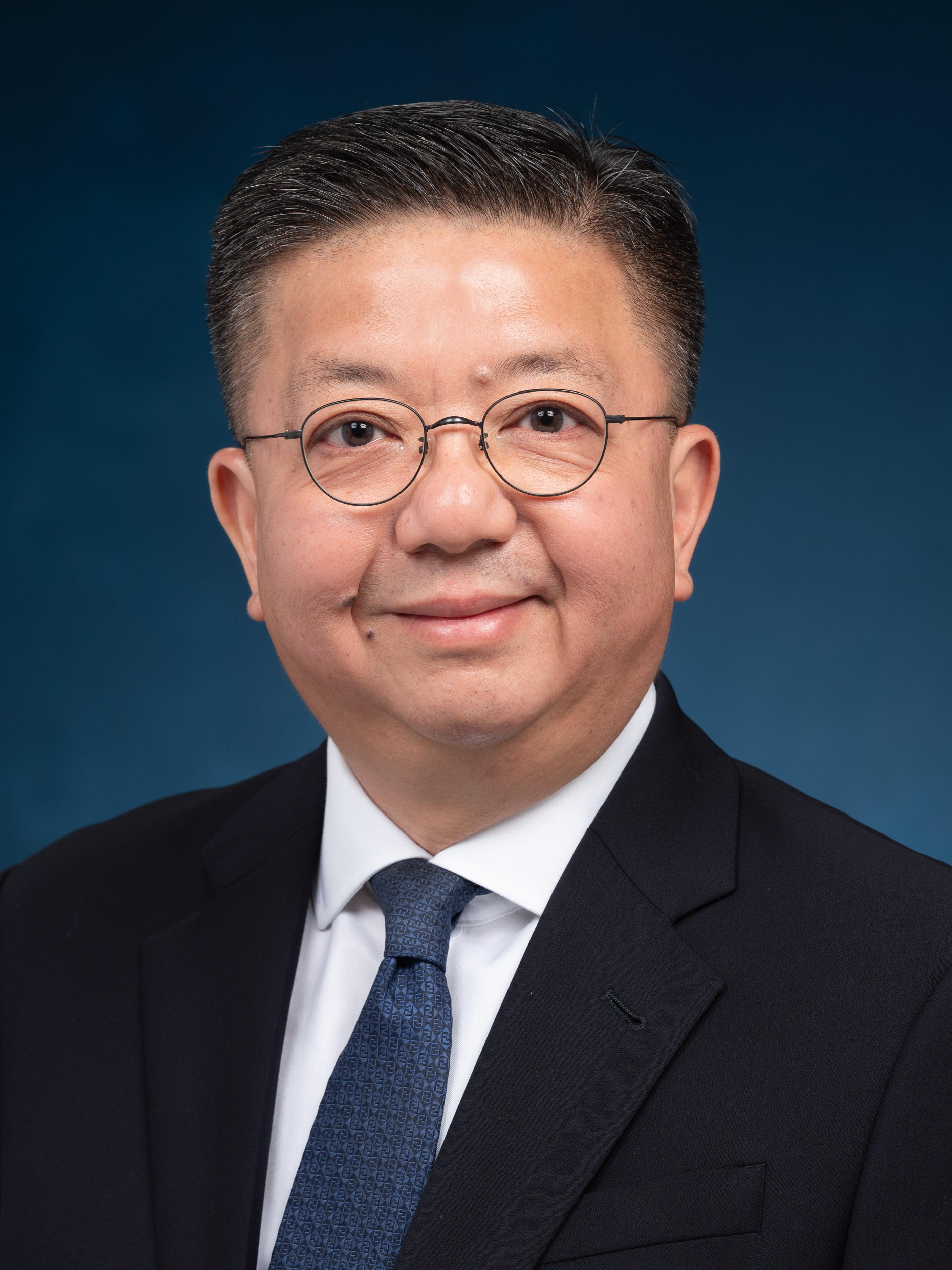 A Government spokesman said today (October 25) that the physical office of Hong Kong Talent Engage (HKTE) would formally be established on October 30 and render full support to the Government's endeavours to trawl for and retain talents. The Director of HKTE is Mr Anthony Lau Chun-hon. Establishing HKTE is one of the new initiatives announced by the Chief Executive in his Policy Address today.
