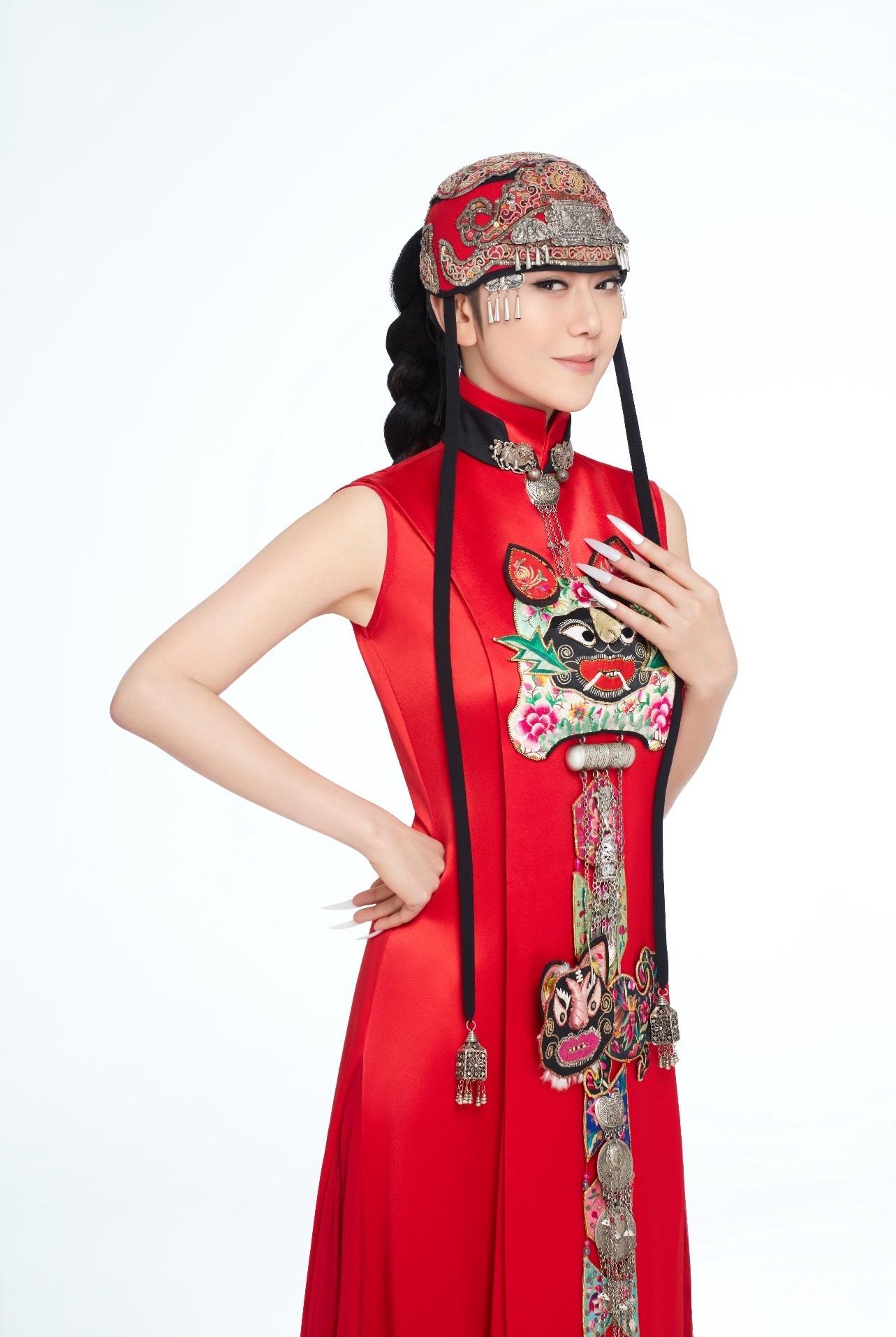 康乐及文化事务署十二月呈献「谭盾WE-音乐节」。图为舞蹈家杨丽萍。
