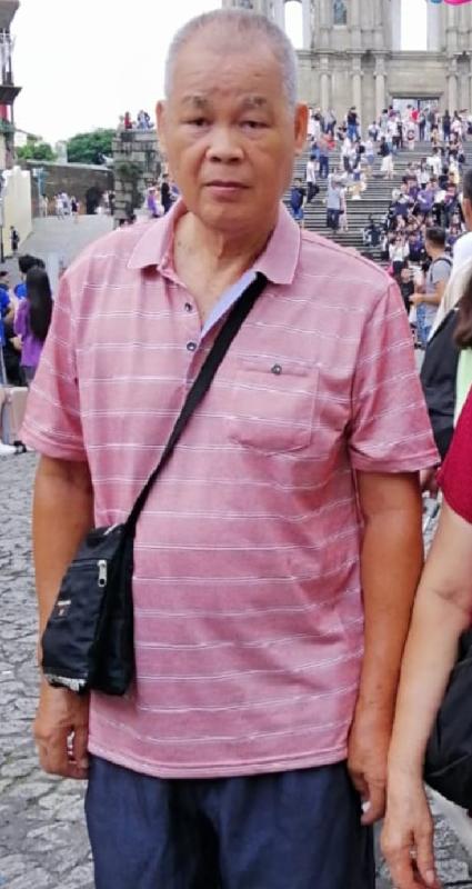 Xu Jingwen, aged 73, is about 1.7 metres tall and of fat build. He has a round face with yellow complexion and short white hair. He was last seen wearing a black short-sleeved T-shirt with red and white stripes, black shorts and black shoes.
