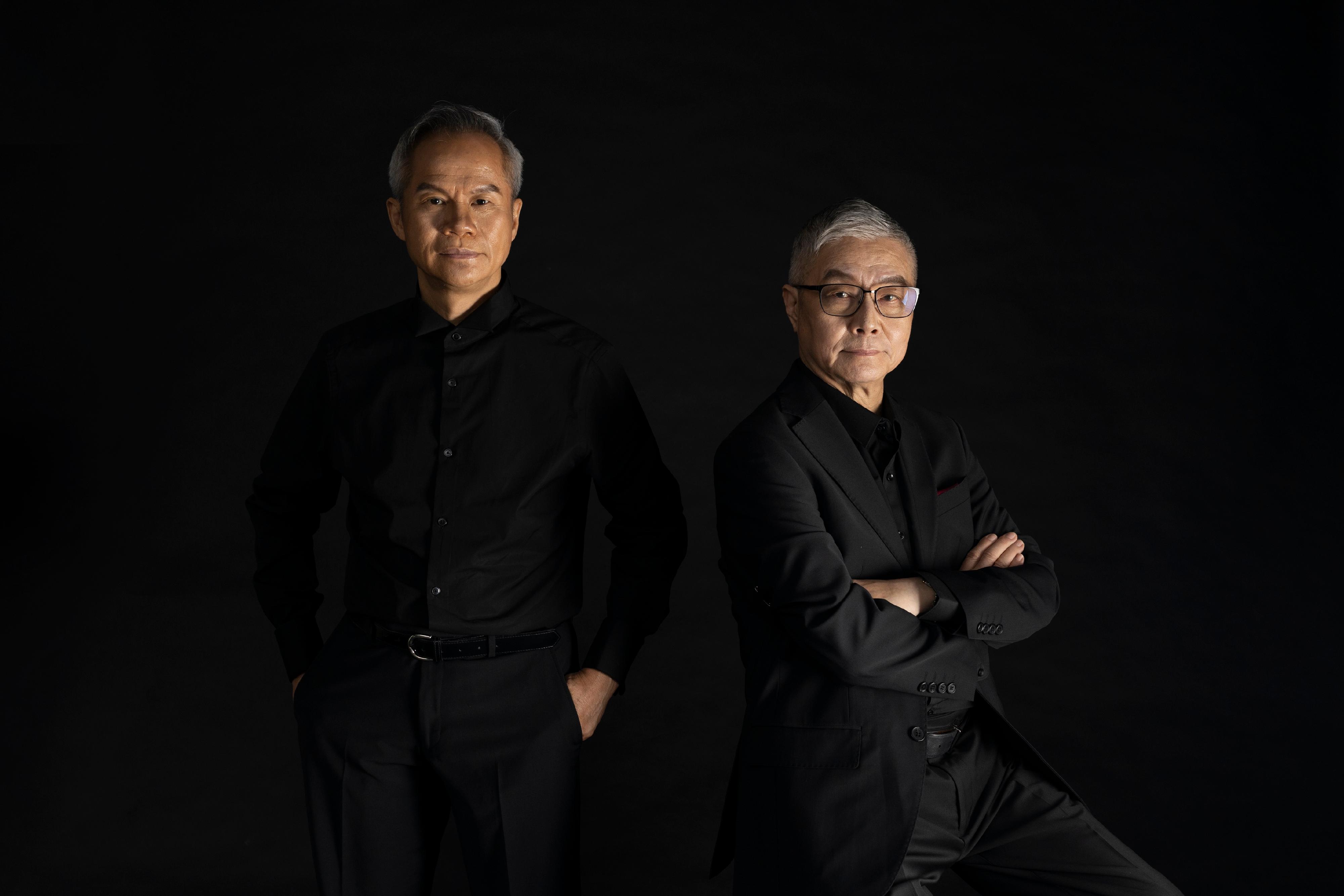 Cantonese opera virtuoso Yuen Siu-fai (right) and theatre master Tang Shu-wing (left) will present the groundbreaking collaboration of "The Old Man and His Sea", a cross-boundary production adapted from Nobel laureate Ernest Hemingway's classic "The Old Man and the Sea", fusing contemporary theatre with Chinese opera. The programme, which is part of the New Vision Arts Festival, will be staged from November 10 to 12 at the Kwai Tsing Theatre Auditorium. (Source of photo: Michael CW Chiu)
