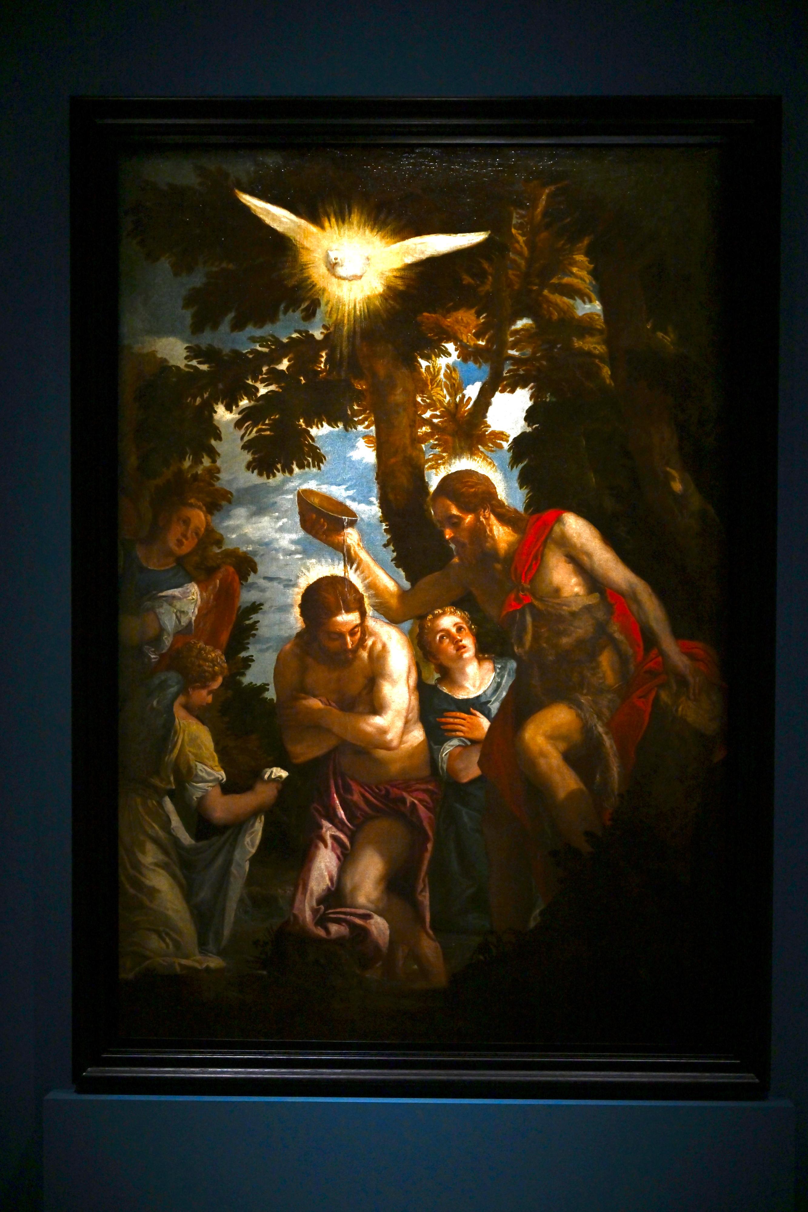 「香港賽馬會呈獻系列：提香與文藝復興威尼斯畫派──烏菲茲美術館珍藏展」展覽今日（十一月三日）起在香港藝術館舉行。圖示保羅．委羅內塞作品《基督受洗》。


