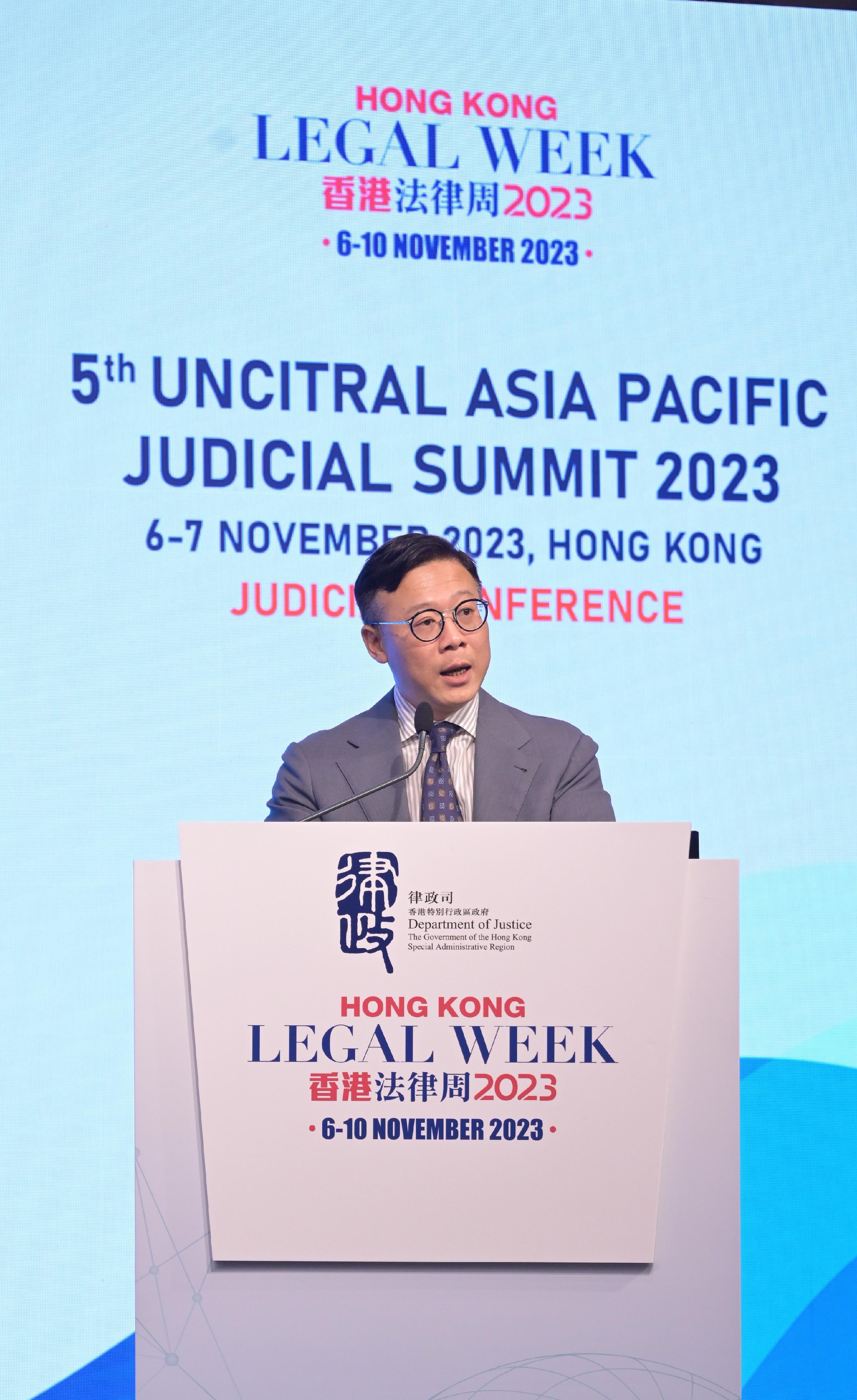 律政司副司長張國鈞今日（十一月六日）在香港法律周2023—第五屆聯合國國際貿易法委員會亞太司法高峰會——司法會議致閉幕辭。

