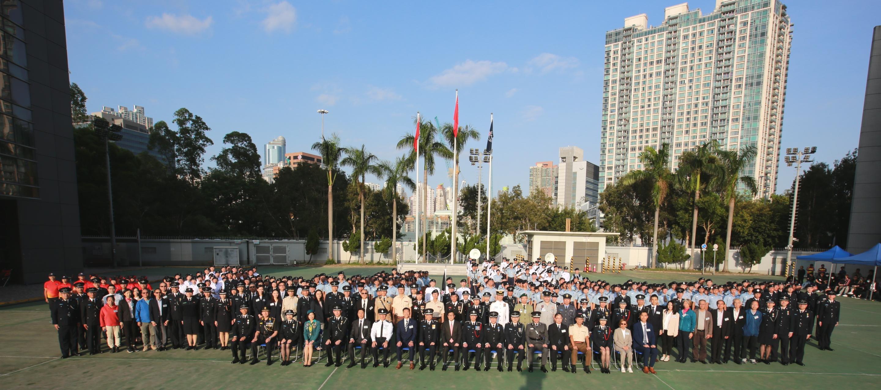 The Civil Aid Service Cadet Corps held the 55th Anniversary Parade today (November 19). Photo shows the Secretary for Security, Mr Tang Ping-keung (first row, centre), with the guests and cadets.
