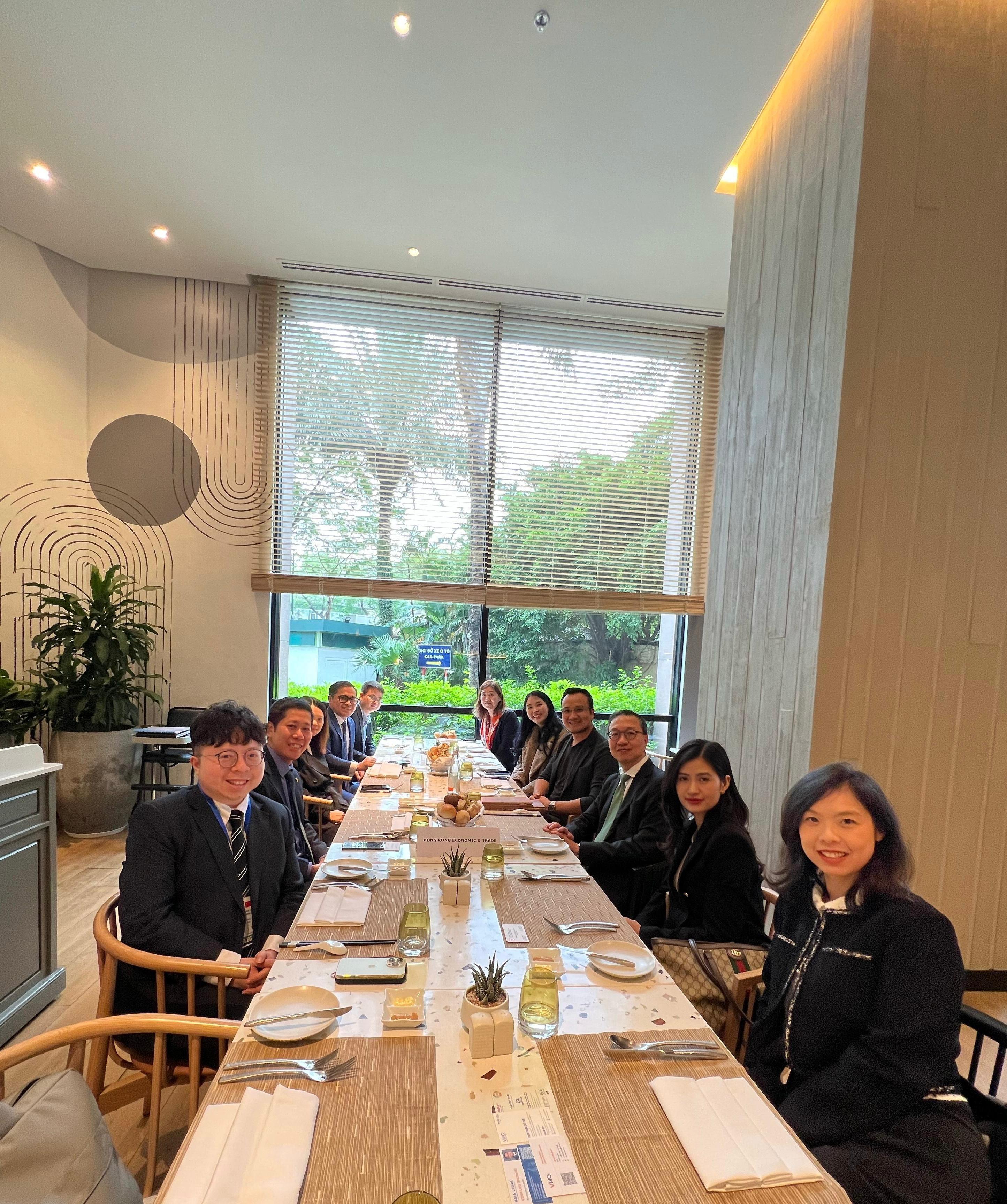 The Secretary for Justice, Mr Paul Lam, SC, continued his visit to Vietnam today (December 5). Photo shows Mr Lam (third right) attending a luncheon with representatives of the commercial sector of Vietnam to exchange views on matters of mutual interests. 
