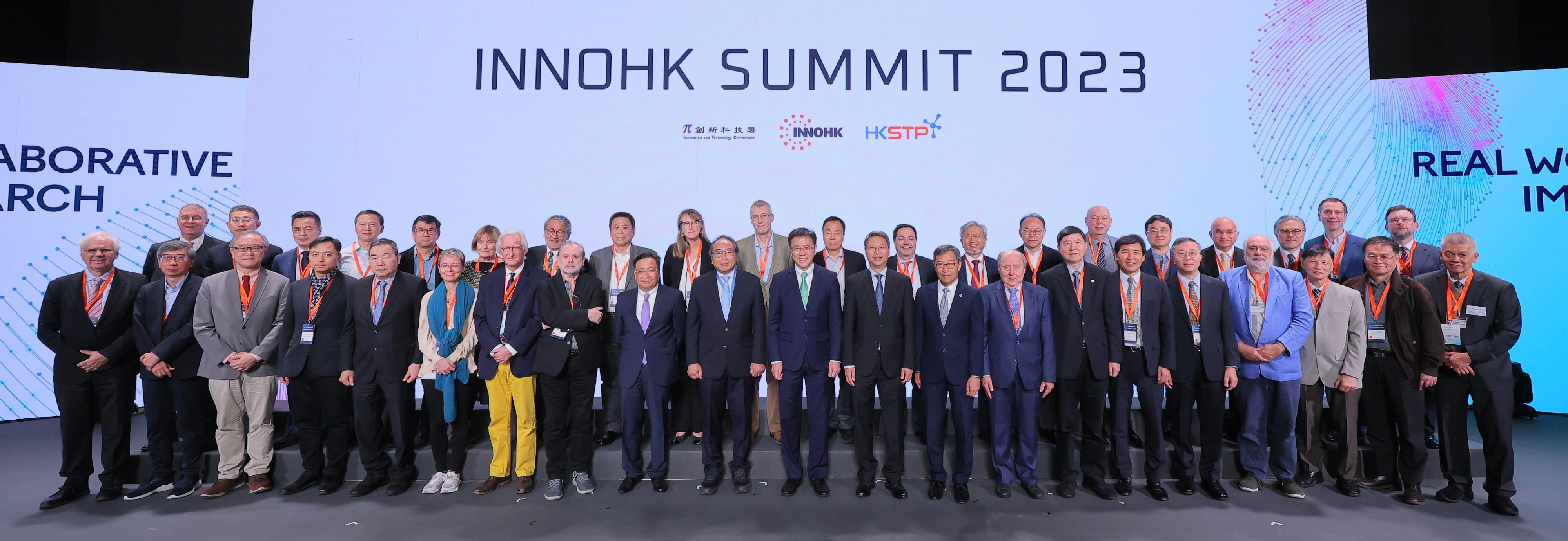 Organised by the Innovation and Technology Commission and the Hong Kong Science and Technology Parks Corporation (HKSTPC), the InnoHK Summit 2023 was held at Hong Kong Science Park today (December 6). Photo shows the Secretary for Innovation, Technology and Industry, Professor Sun Dong (front row, centre); the Founding President of the Hong Kong Academy of Sciences and Chairman of the InnoHK Steering Committee, Professor Tsui Lap-chee (front row, 10th left); the Permanent Secretary for Innovation, Technology and Industry, Mr Eddie Mak (front row, 10th right); the Commissioner for Innovation and Technology, Mr Ivan Lee (front row, ninth left); and the Chief Executive Officer of the HKSTPC, Mr Albert Wong (front row, ninth right), with members of the InnoHK Scientific Committee.