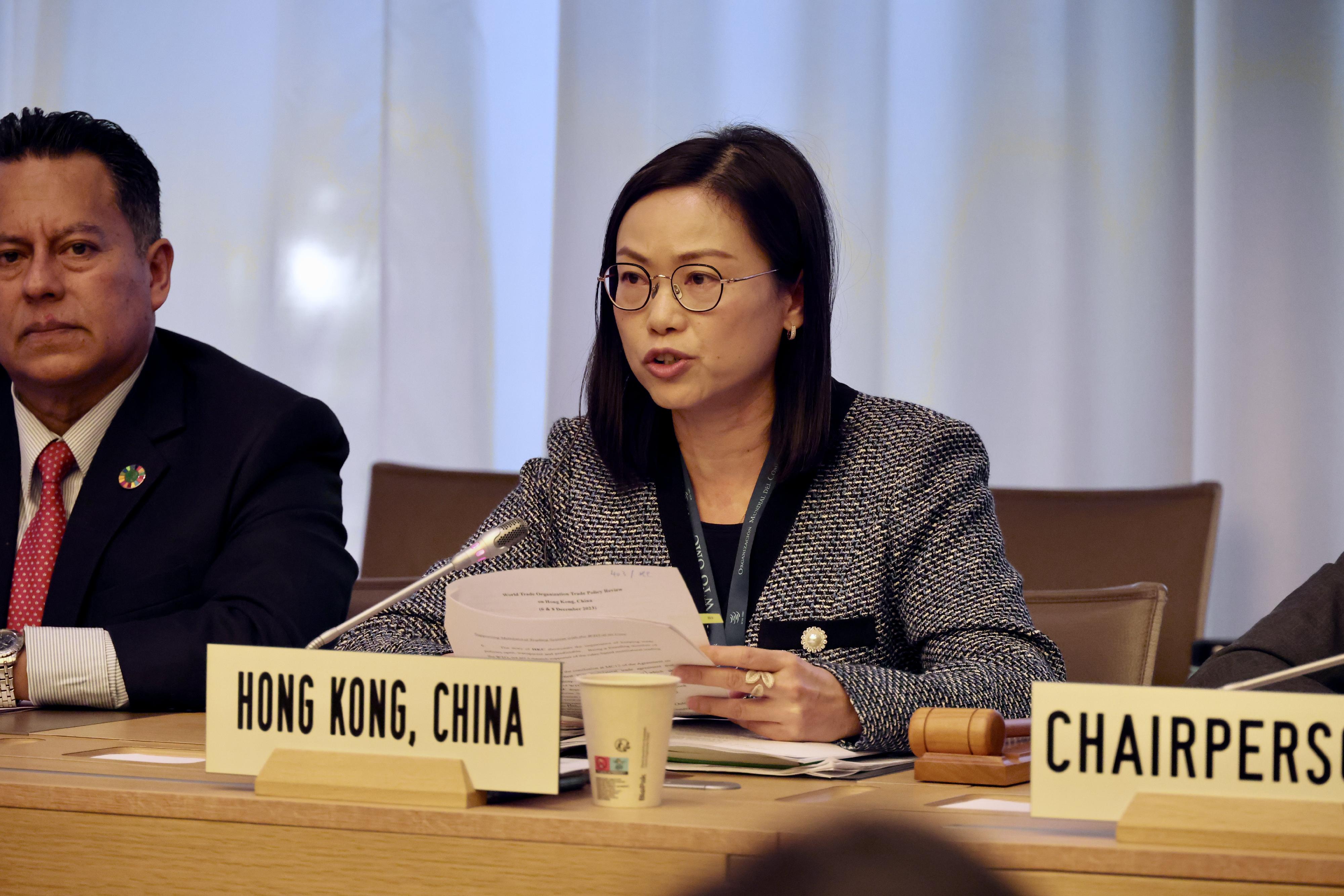 The Director-General of Trade and Industry, Ms Maggie Wong (right), delivered the opening statement at the World Trade Organization Trade Policy Review meeting of Hong Kong, China on December 6 (Geneva time)  in Geneva, Switzerland. (Source of photo: the World Trade Organization)